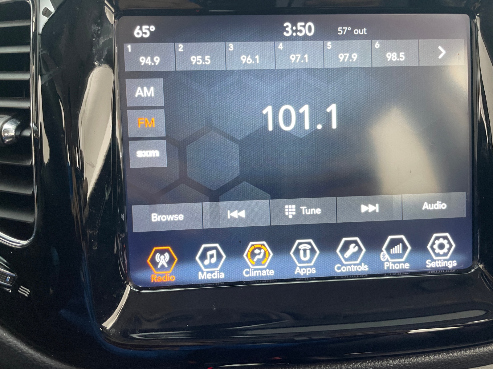 Thumbnail: 2018 Jeep Compass - 3