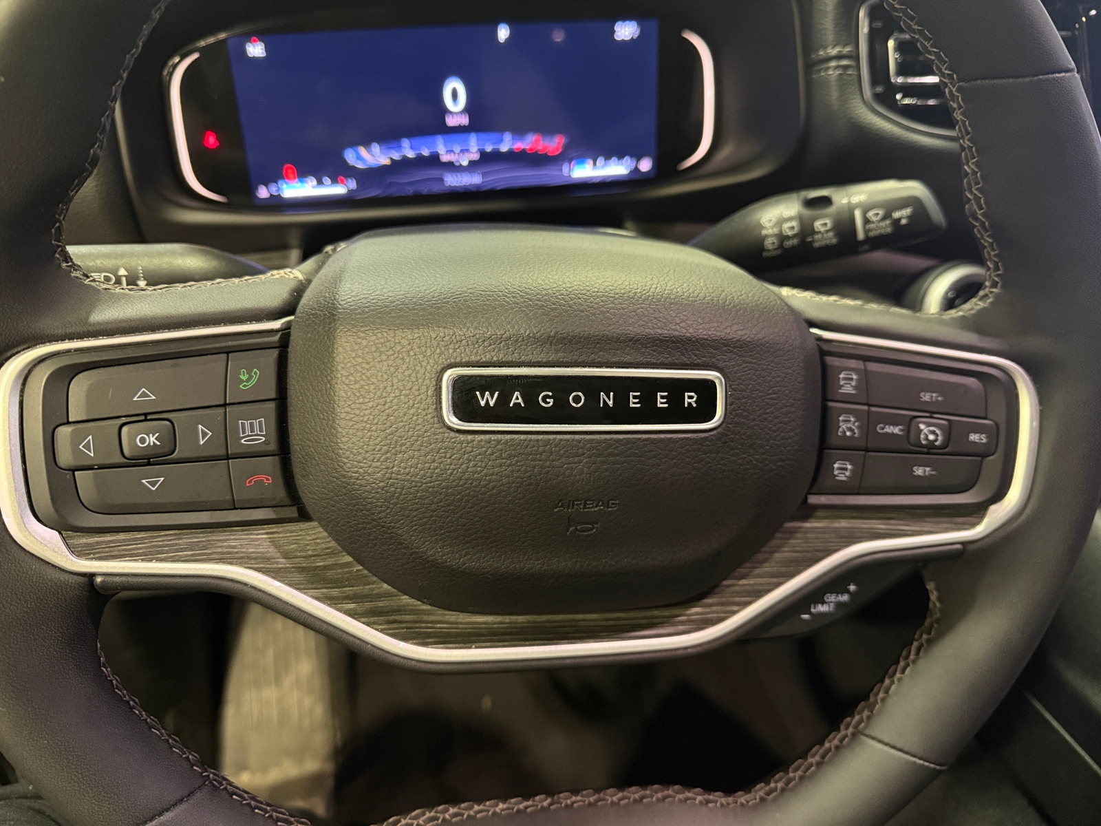 Thumbnail: 2024 Jeep Wagoneer - 4