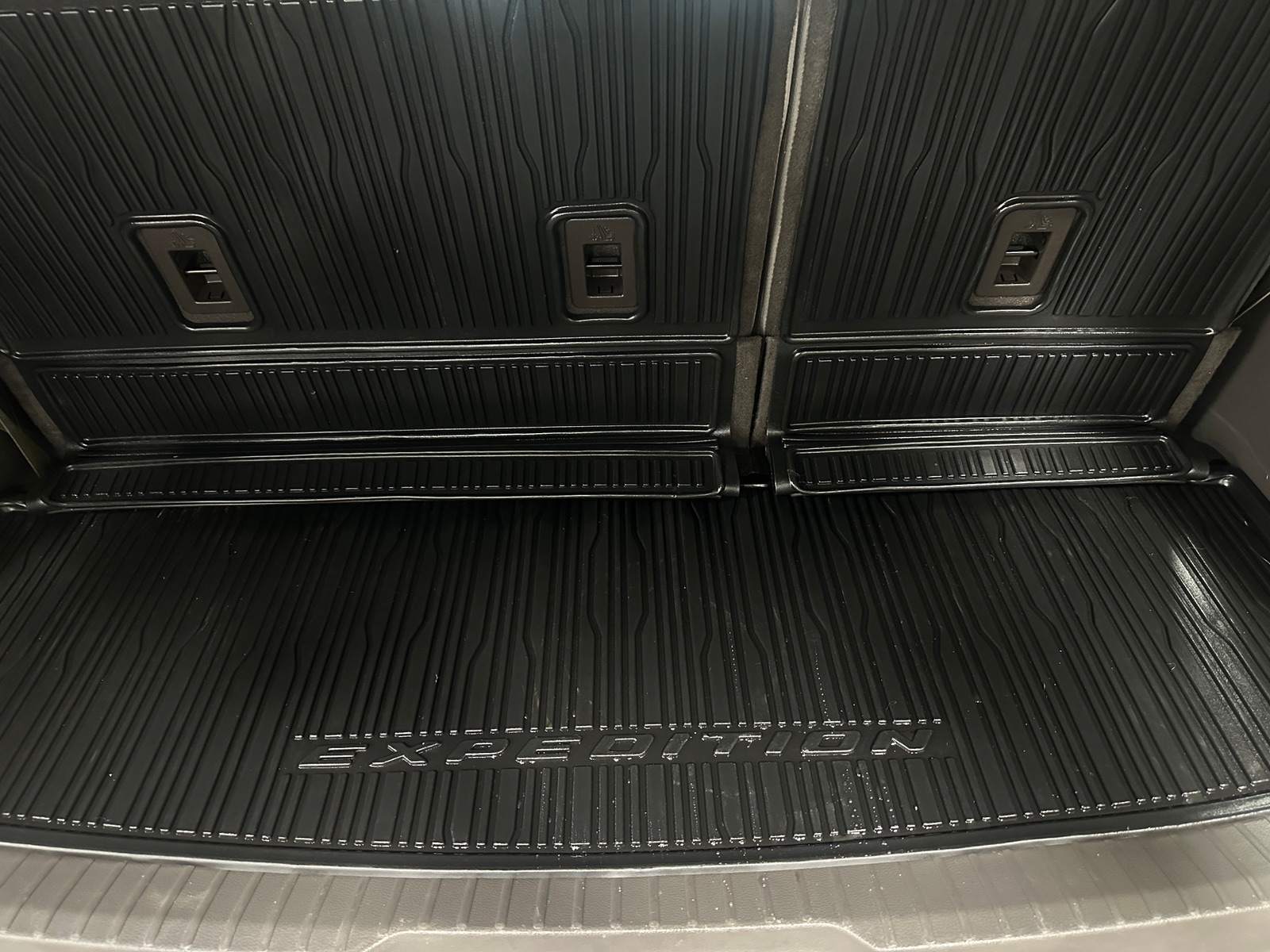 Thumbnail: 2021 Ford Expedition - 6