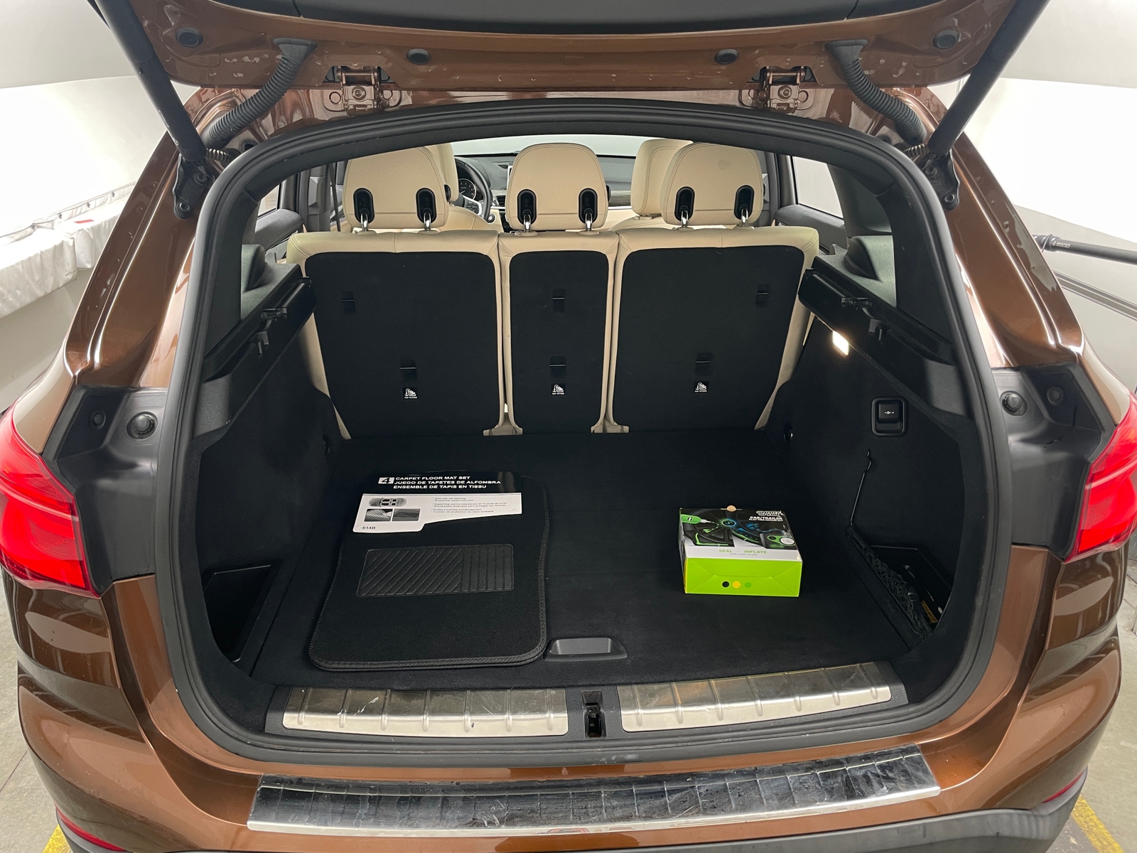 Thumbnail: 2017 BMW X1 - 6