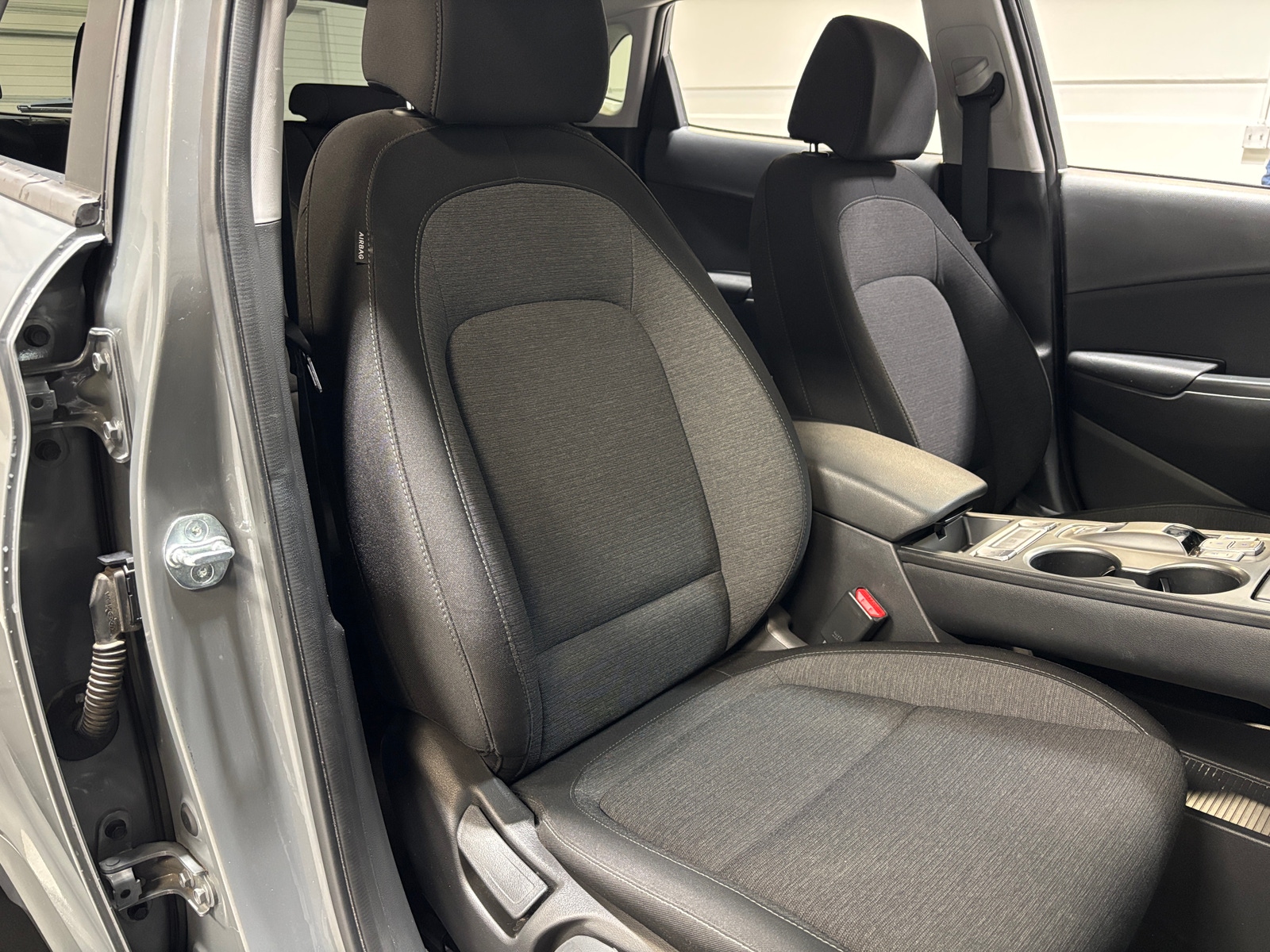 Thumbnail: 2023 Hyundai Kona - 2