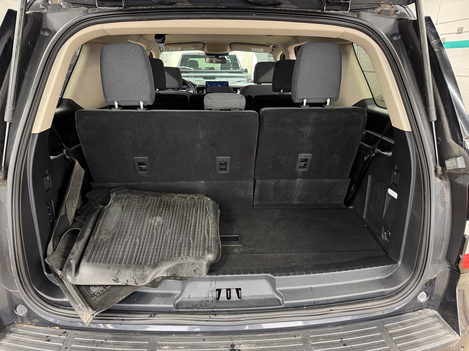 Thumbnail: 2022 Ford Expedition - 7