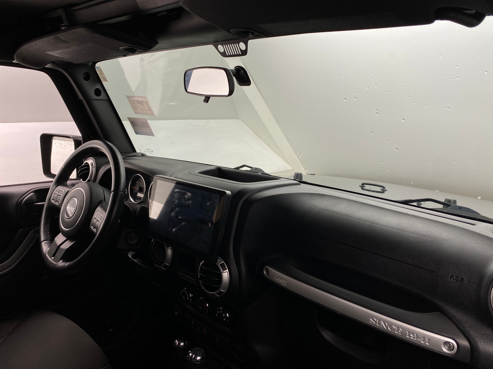 Thumbnail: 2016 Jeep Wrangler - 3