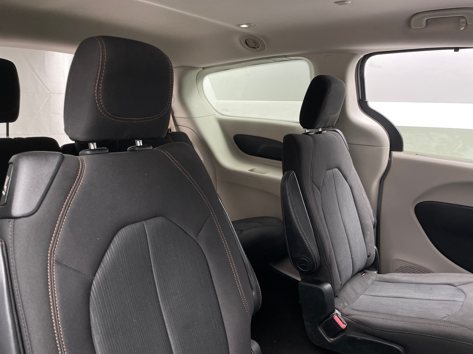 Thumbnail: 2018 Chrysler Pacifica - 6