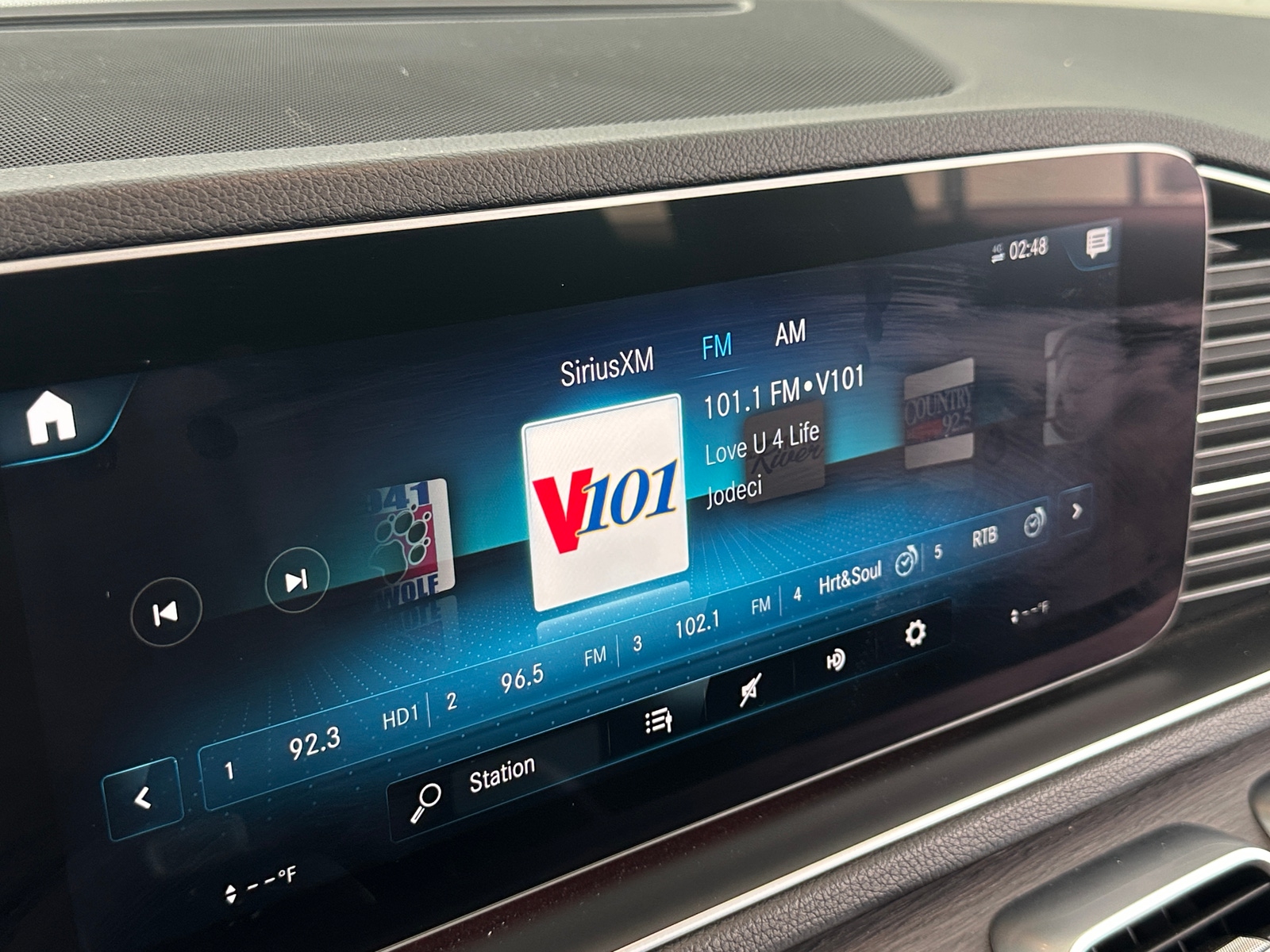 Thumbnail: 2020 Mercedes-Benz GLE - 3