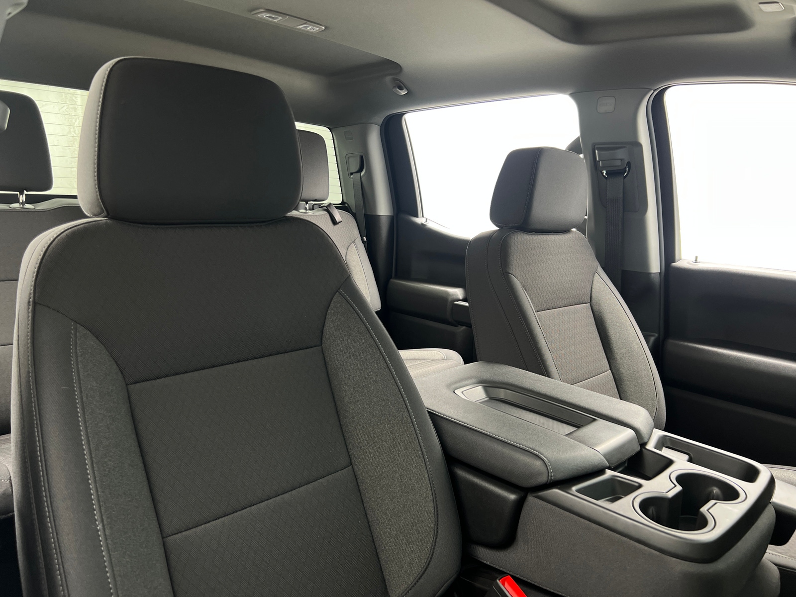 Thumbnail: 2025 Chevrolet Silverado 1500 - 2