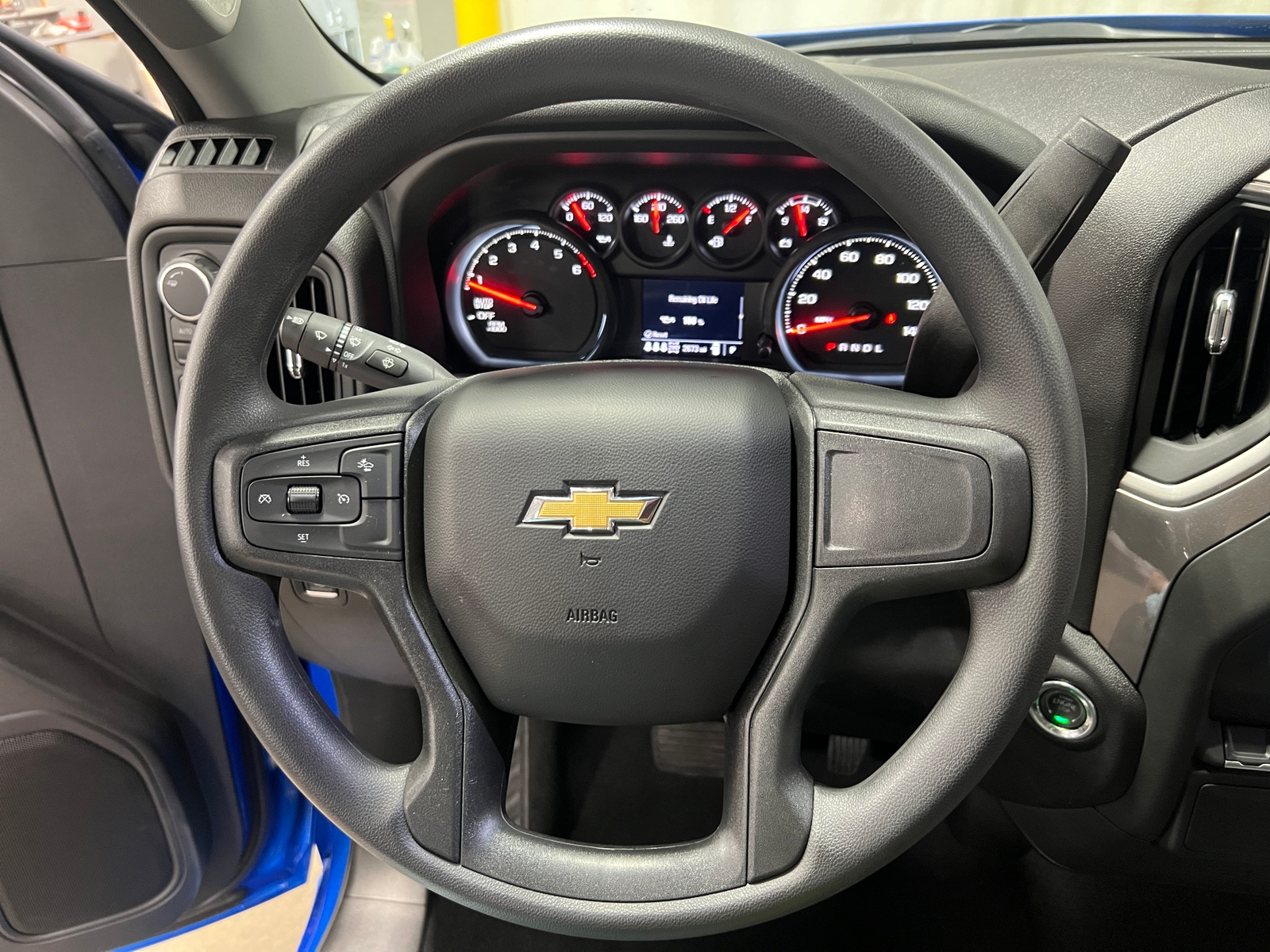 Thumbnail: 2025 Chevrolet Silverado 1500 - 5