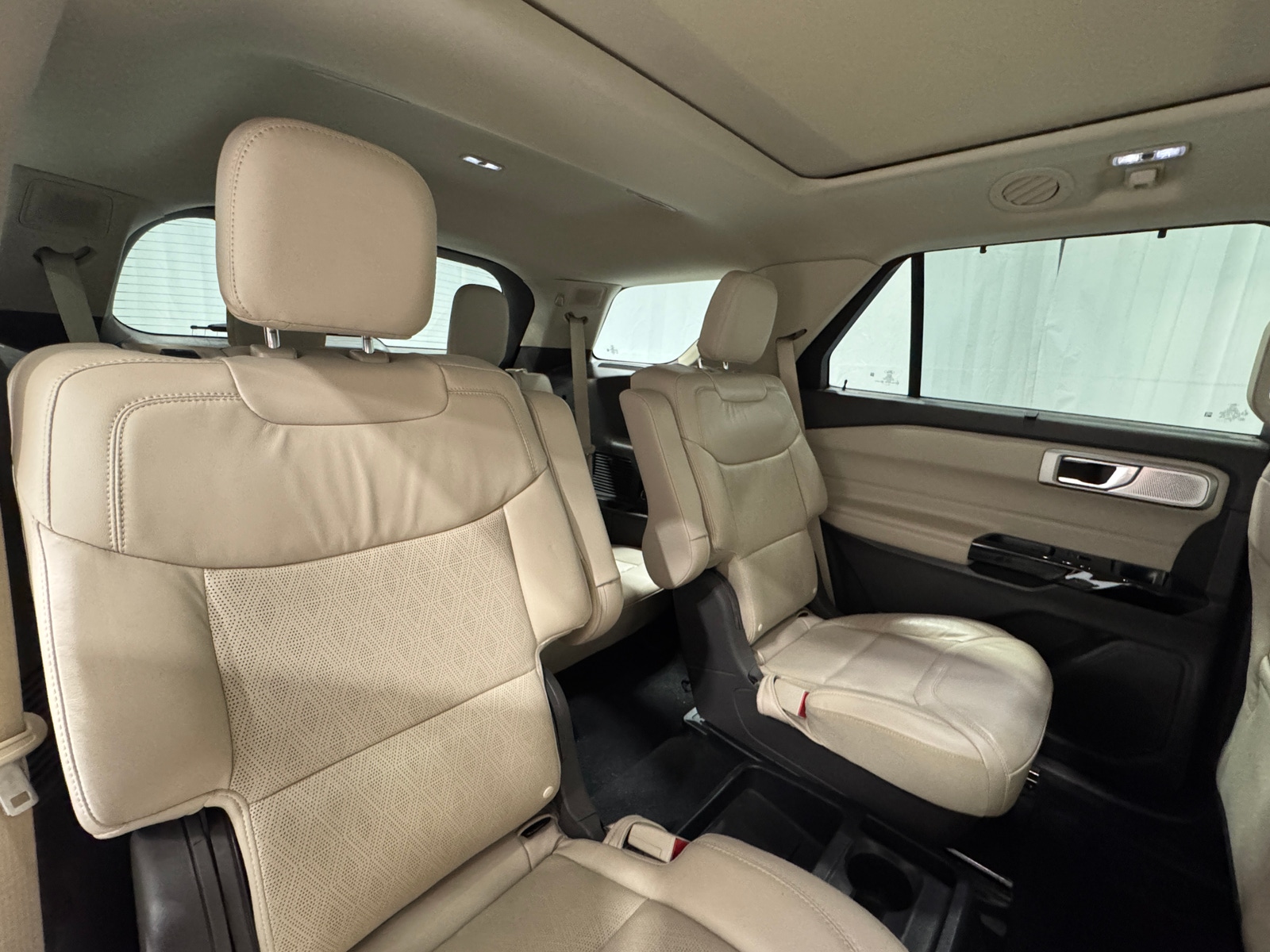 Thumbnail: 2021 Ford Explorer - 5