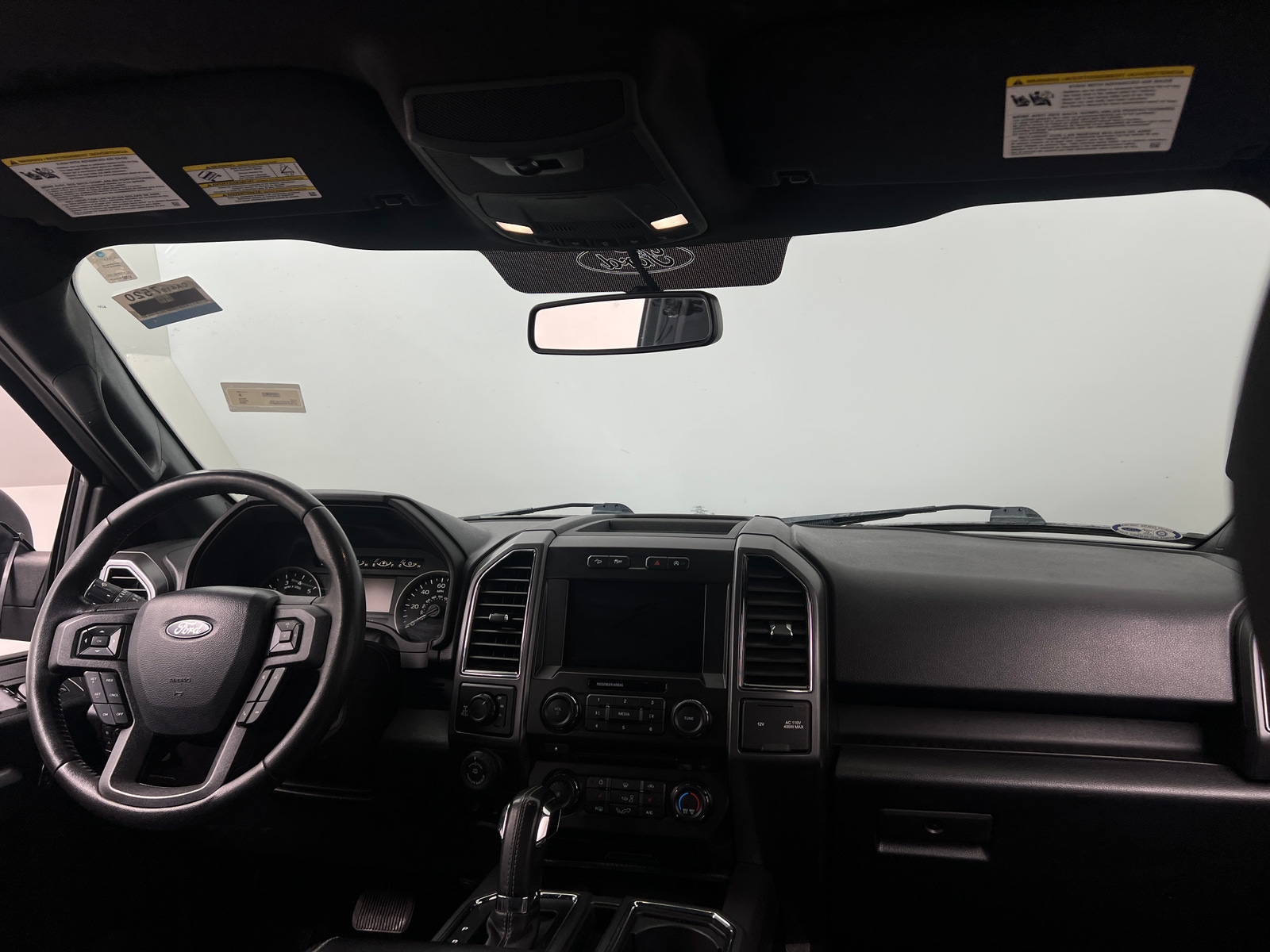 Thumbnail: 2018 Ford Econoline - 3