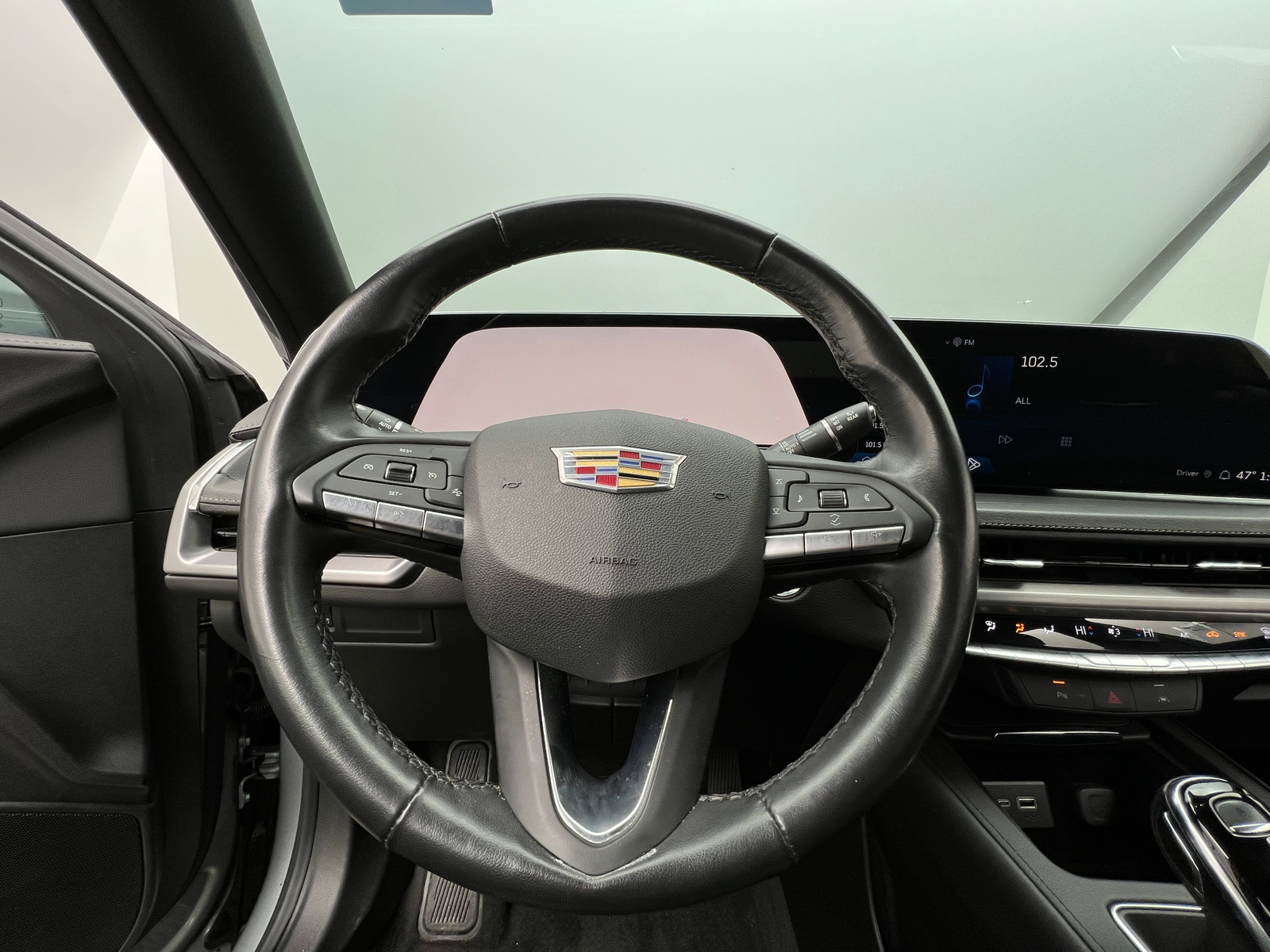 Thumbnail: 2024 Cadillac XT4 - 4