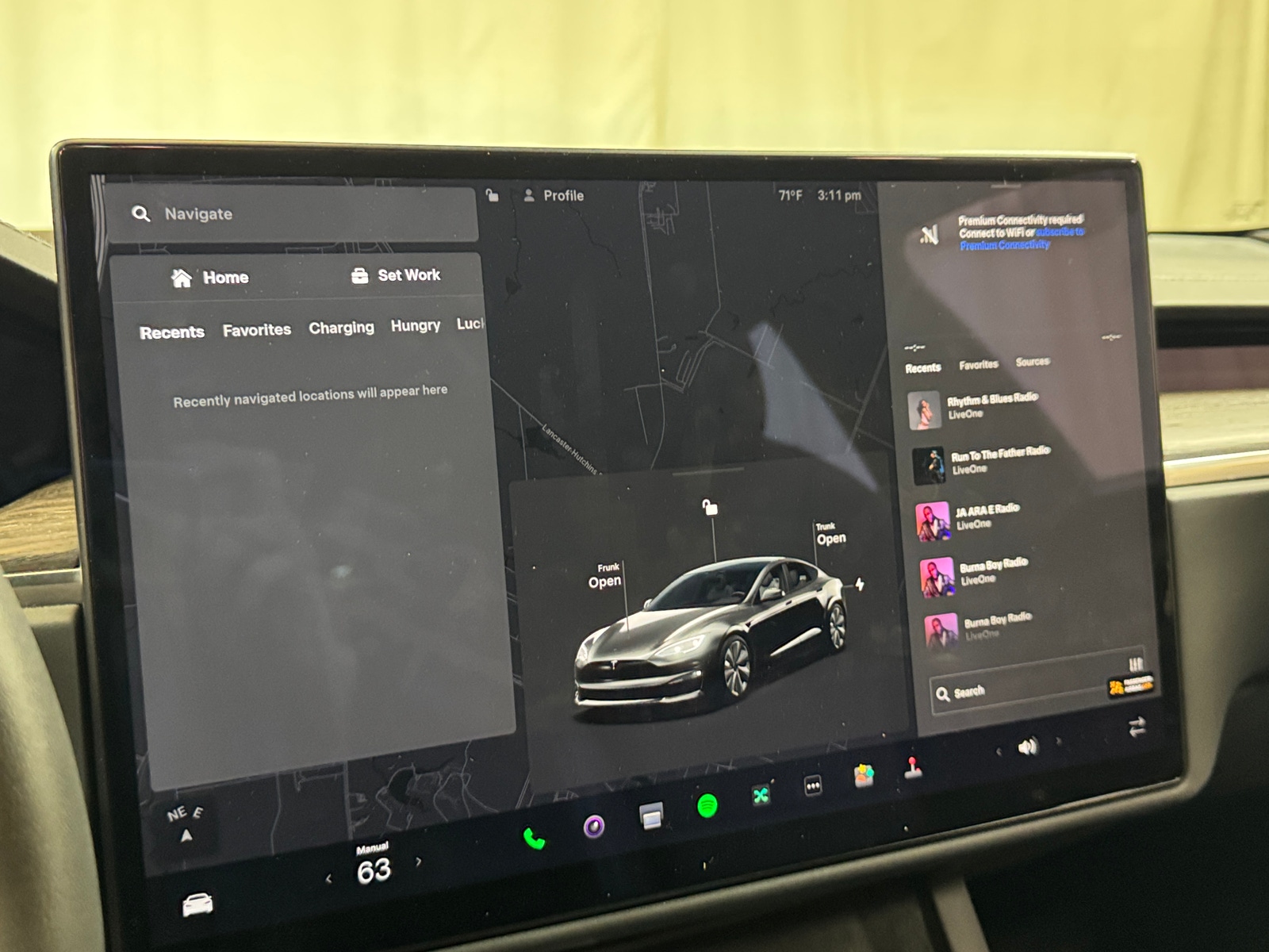 Thumbnail: 2022 Tesla Model S - 3