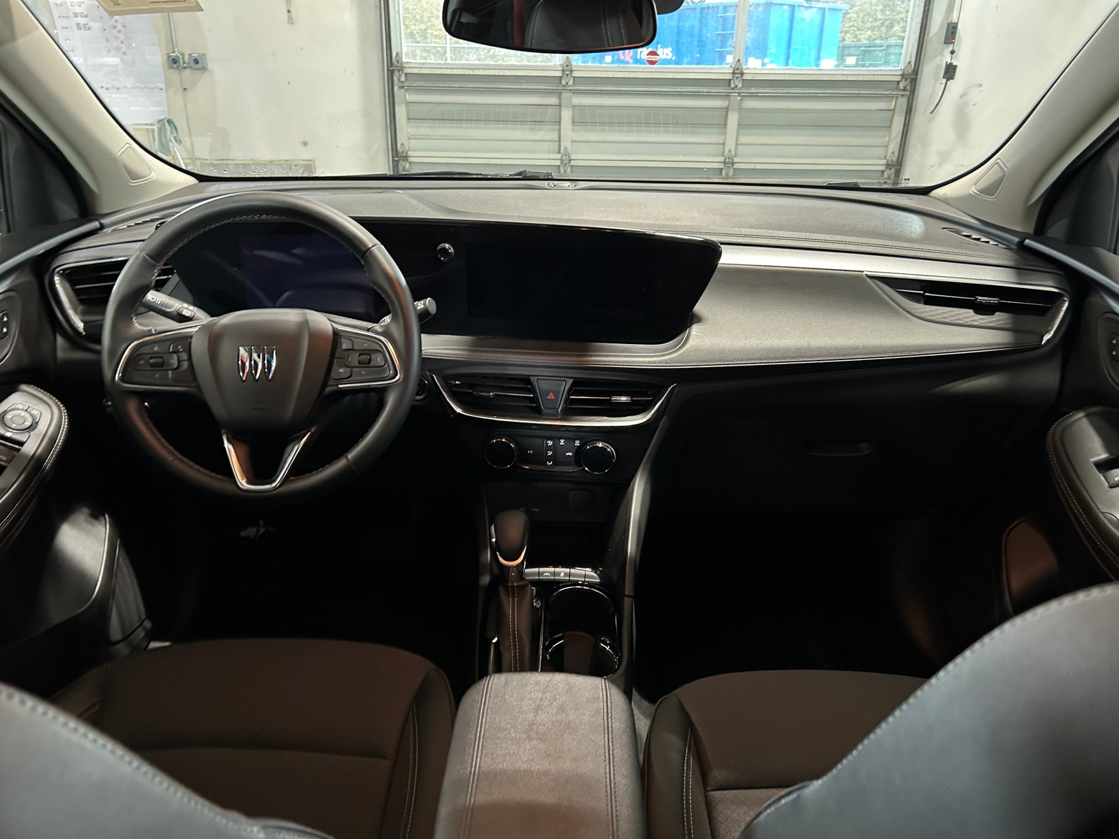 Thumbnail: 2025 Buick Encore GX - 3