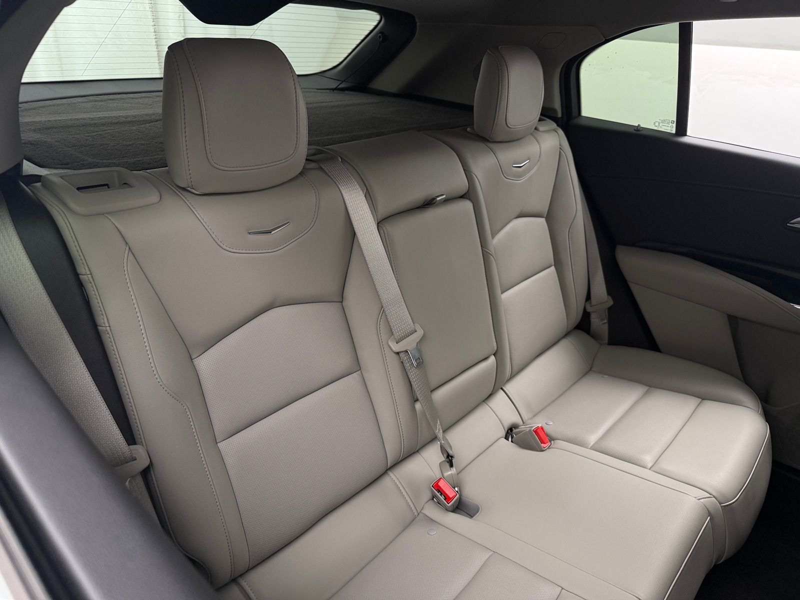 Thumbnail: 2022 Cadillac XT4 - 5