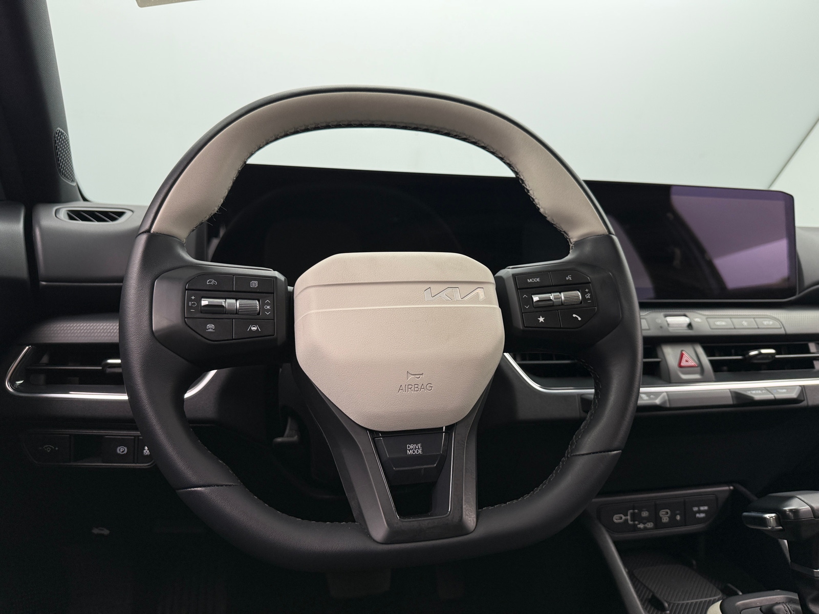 Thumbnail: 2025 Kia K4 - 4