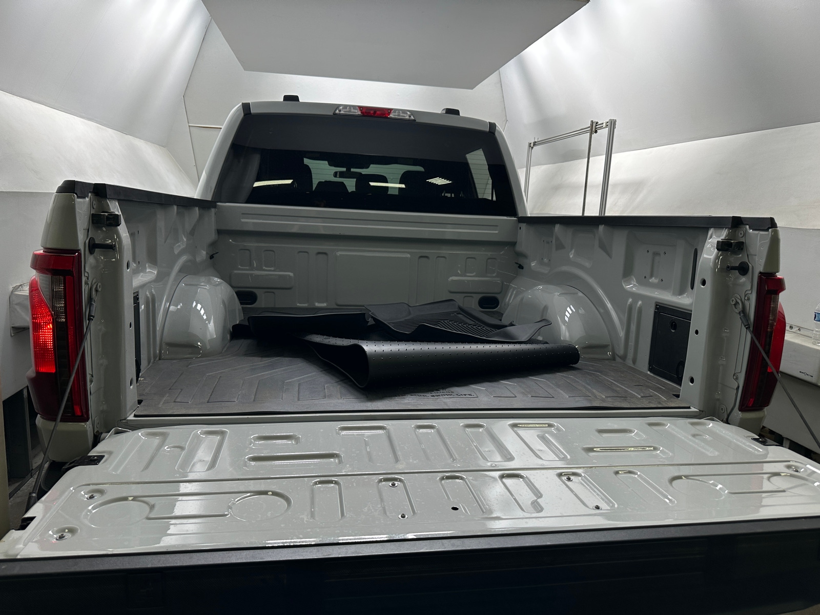 Thumbnail: 2024 Ford Econoline - 7