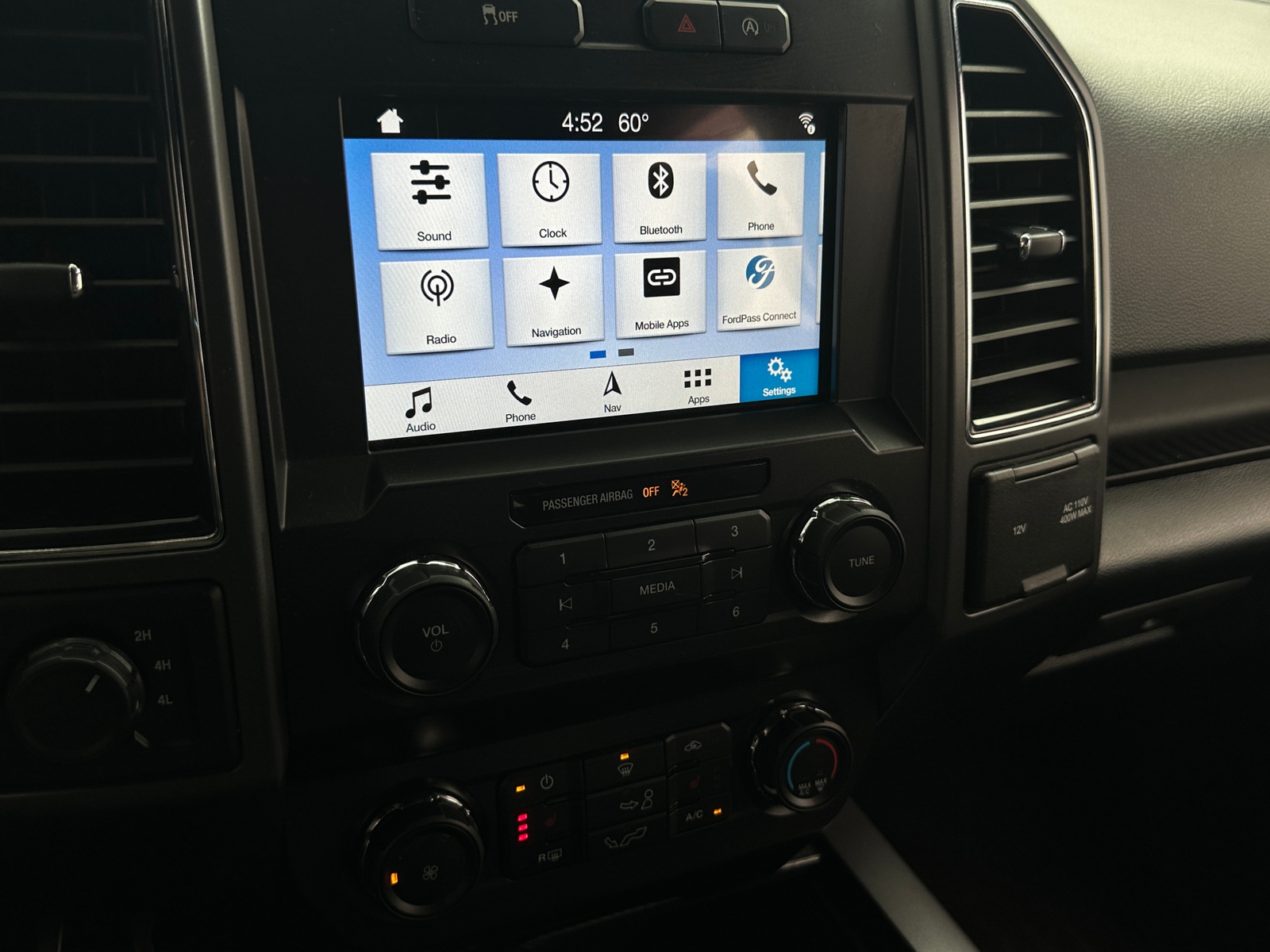 Thumbnail: 2019 Ford Econoline - 4