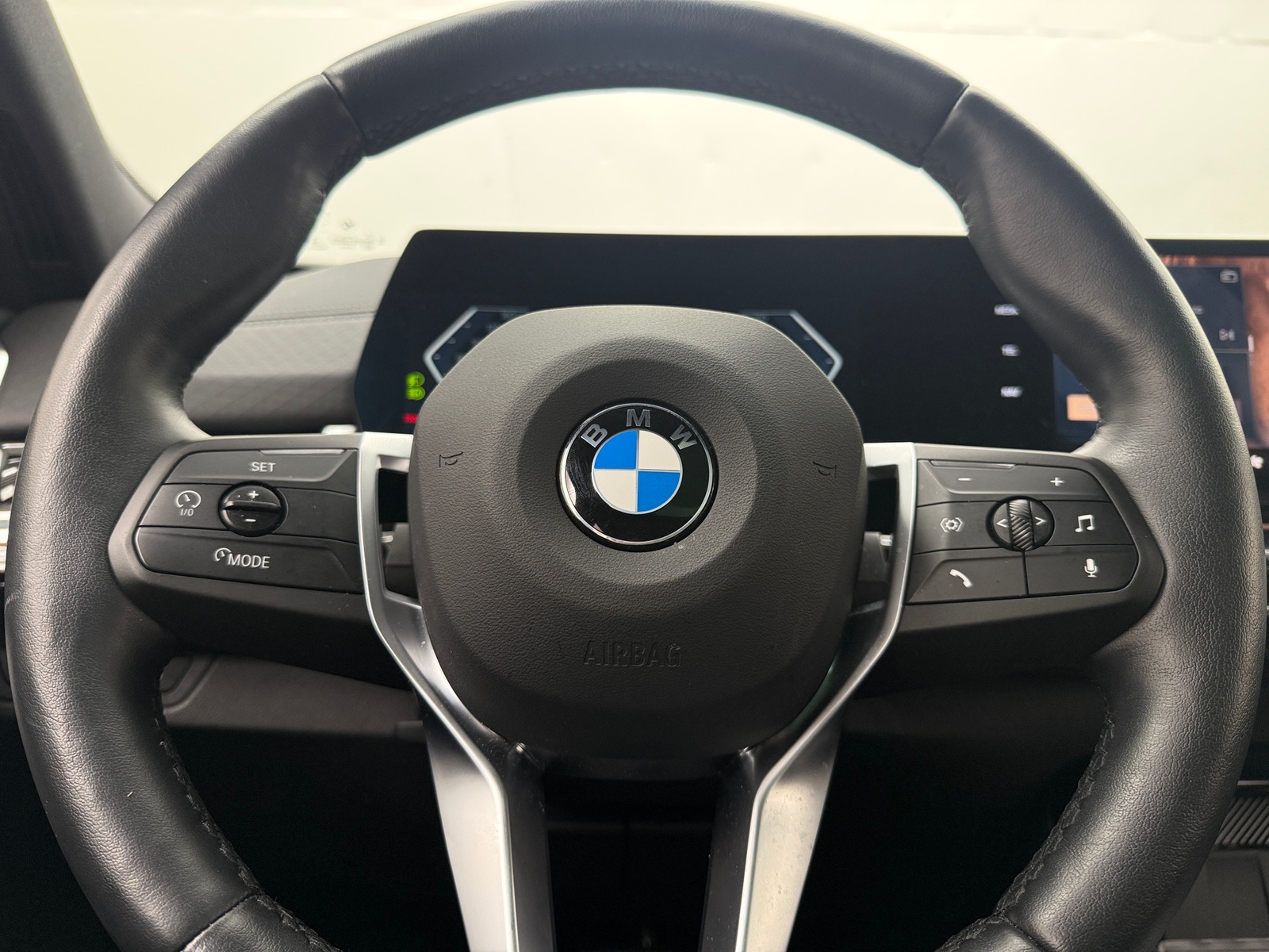 Thumbnail: 2025 BMW X2 - 4