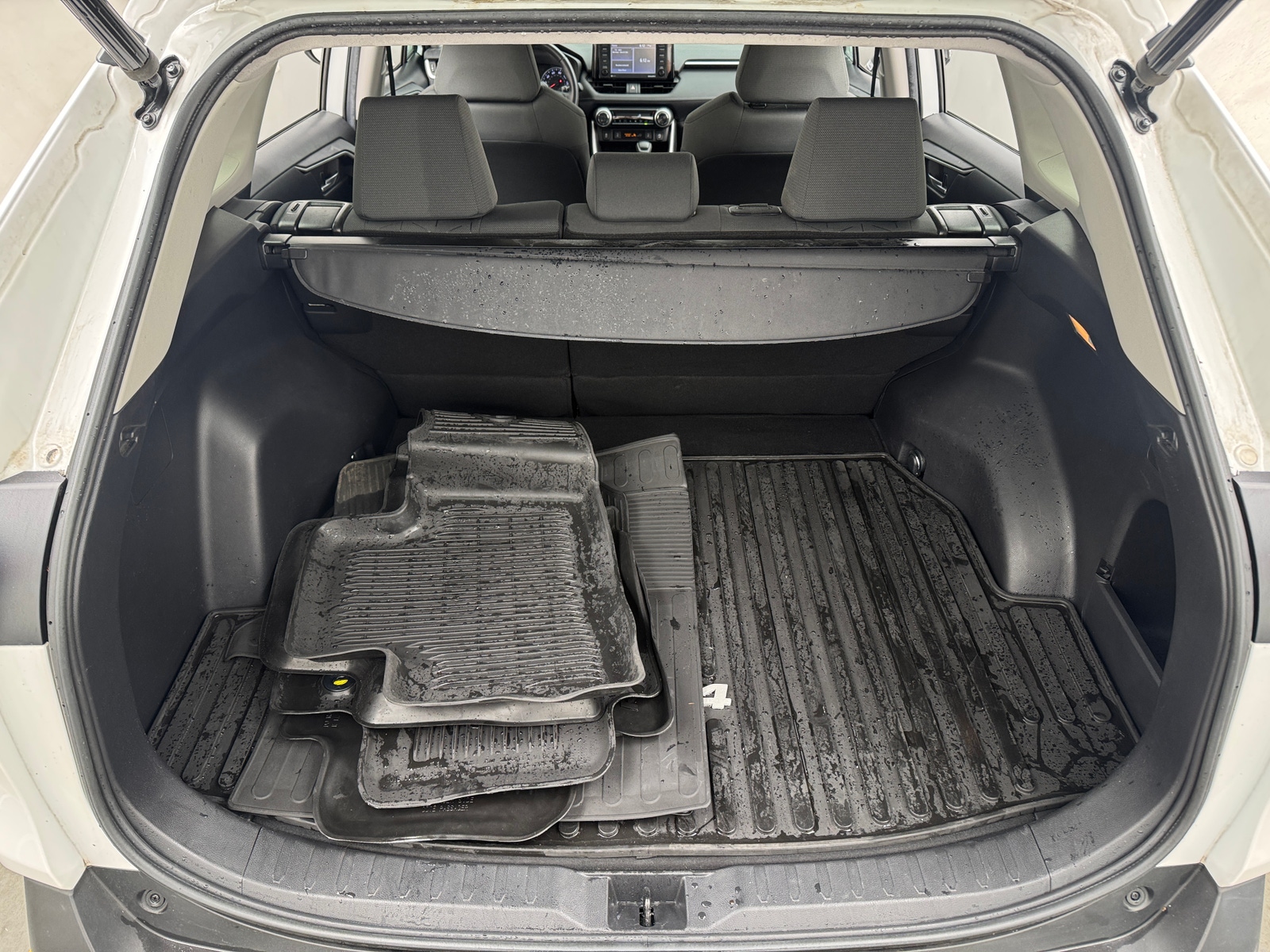 Thumbnail: 2021 Toyota RAV4 - 7