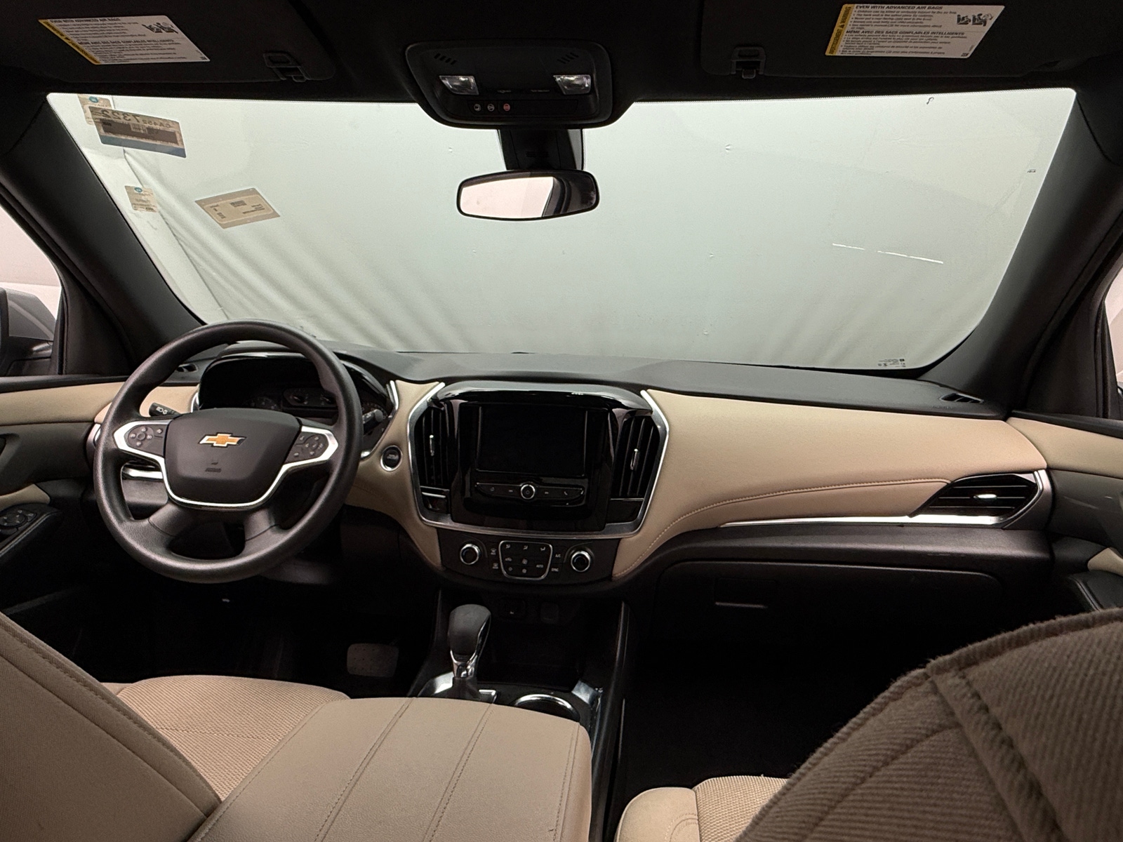 Thumbnail: 2023 Chevrolet Traverse - 3