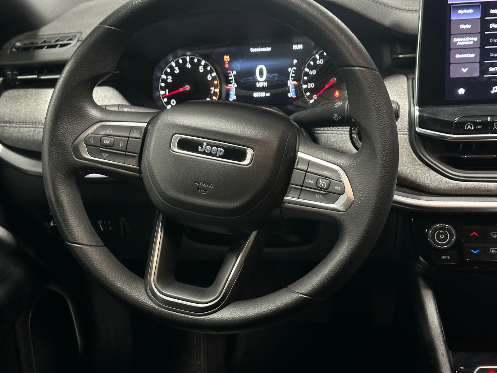 Thumbnail: 2023 Jeep Compass - 5