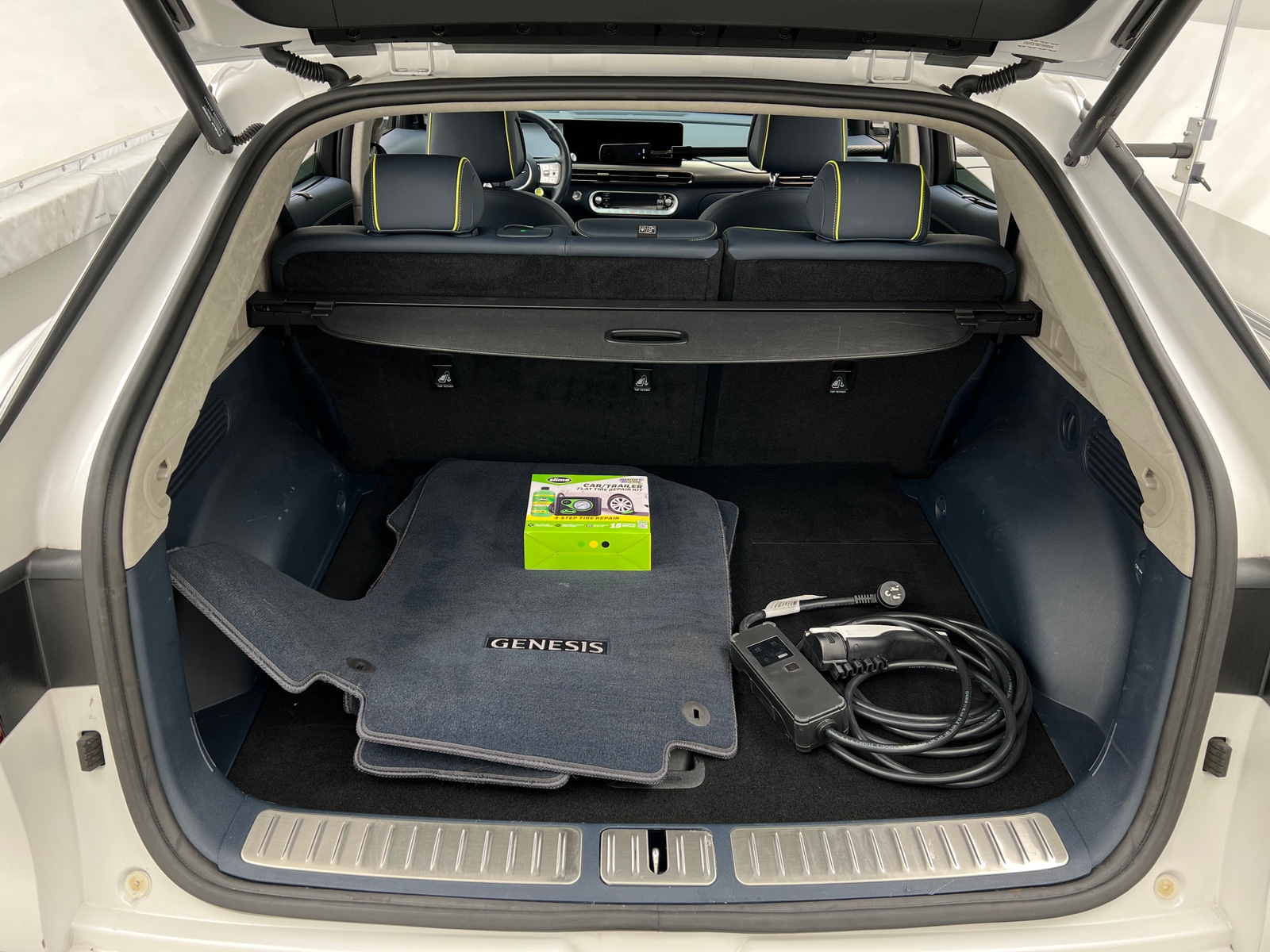 Thumbnail: 2023 Genesis GV60 - 6