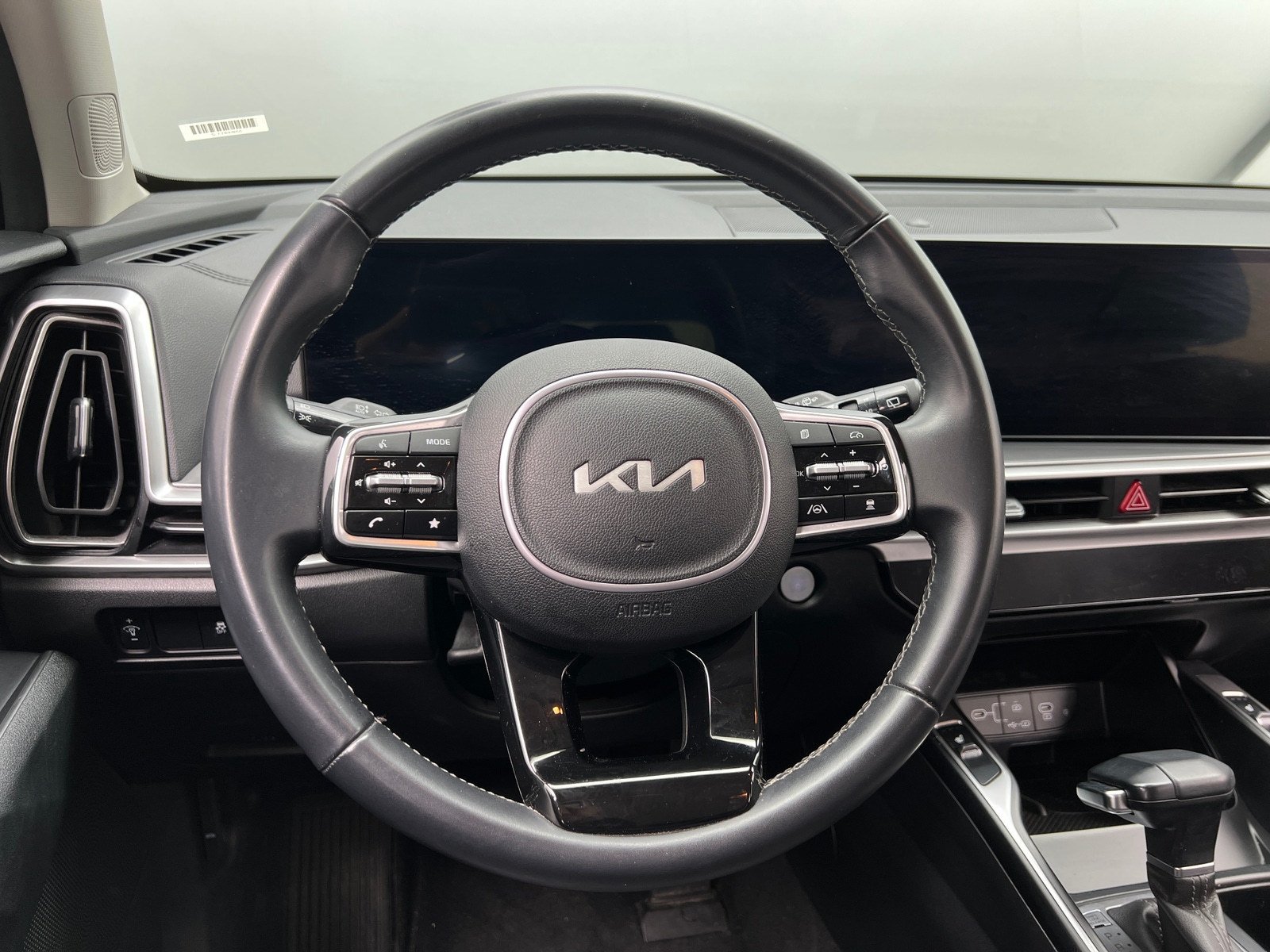 Thumbnail: 2024 Kia Sorento - 4