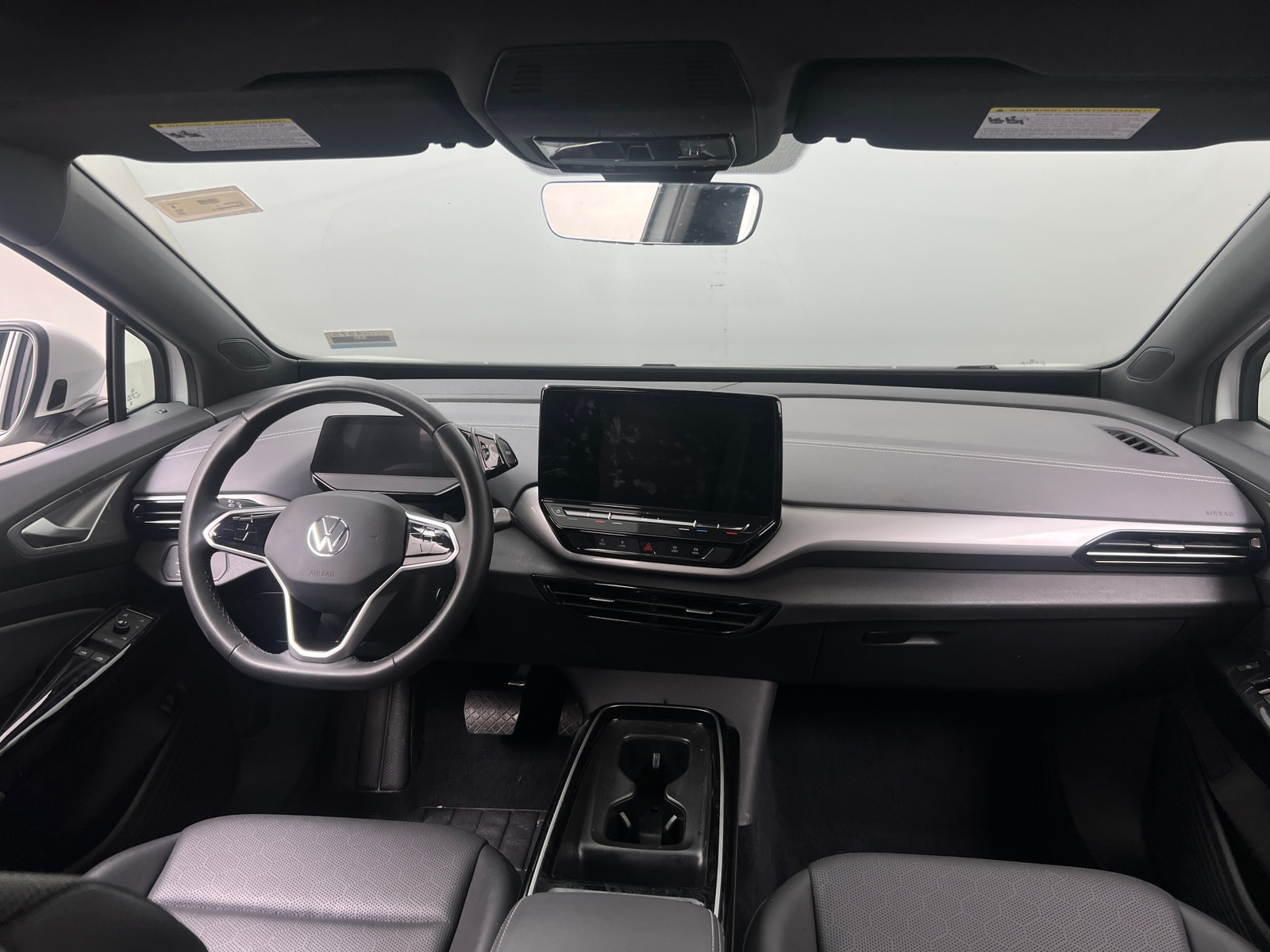 Thumbnail: 2023 Volkswagen ID.4 - 2