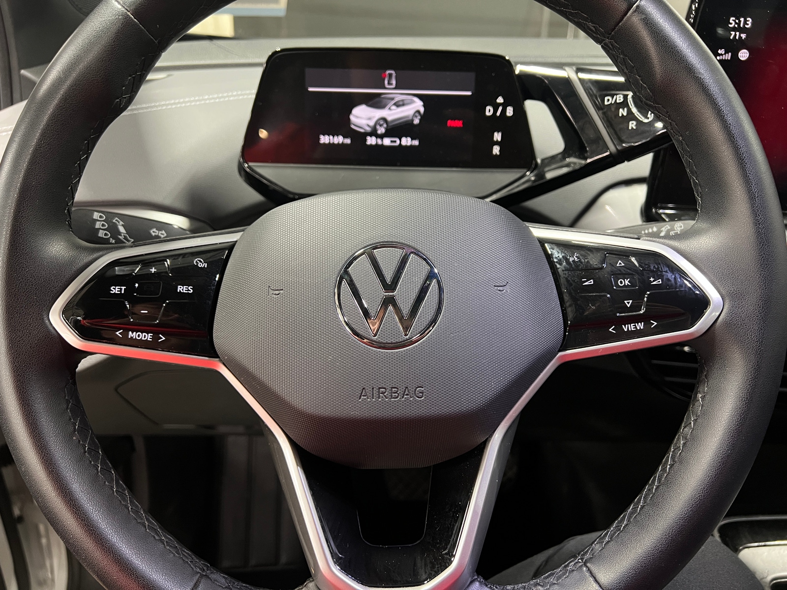 Thumbnail: 2023 Volkswagen ID.4 - 4