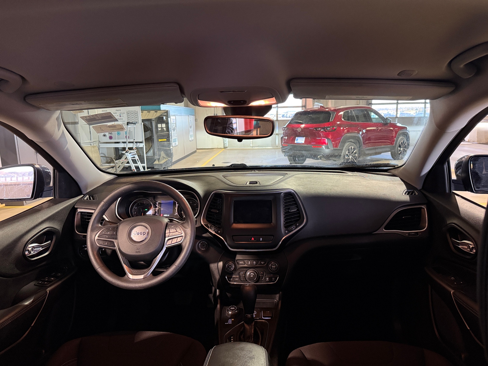 Thumbnail: 2021 Jeep Cherokee - 3