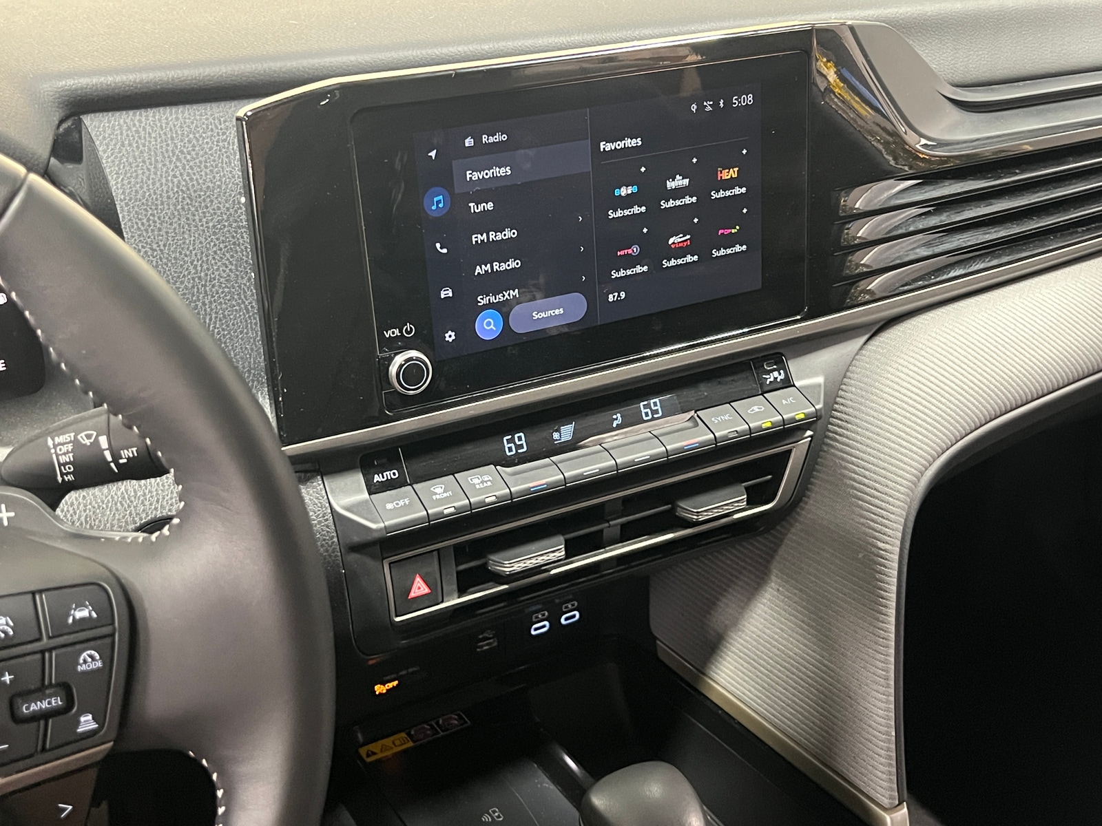 Thumbnail: 2025 Toyota Camry - 4