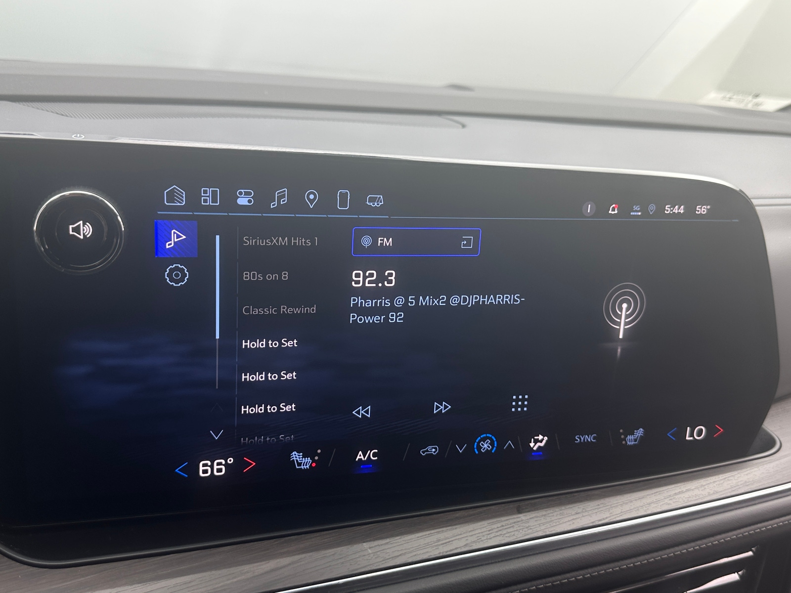 Thumbnail: 2025 Chevrolet Suburban - 3