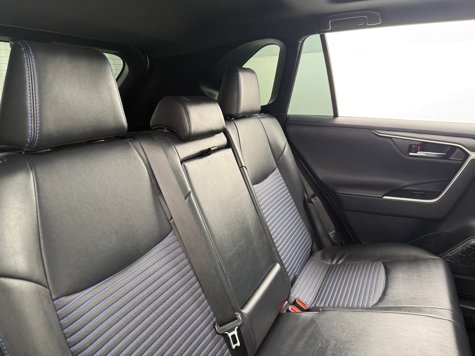 Thumbnail: 2020 Toyota RAV4 - 5