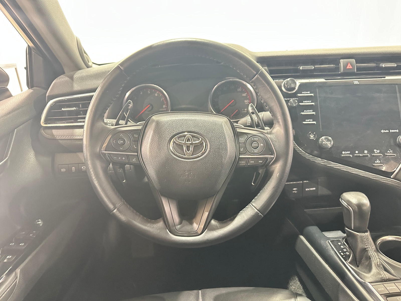 Thumbnail: 2018 Toyota Camry - 4