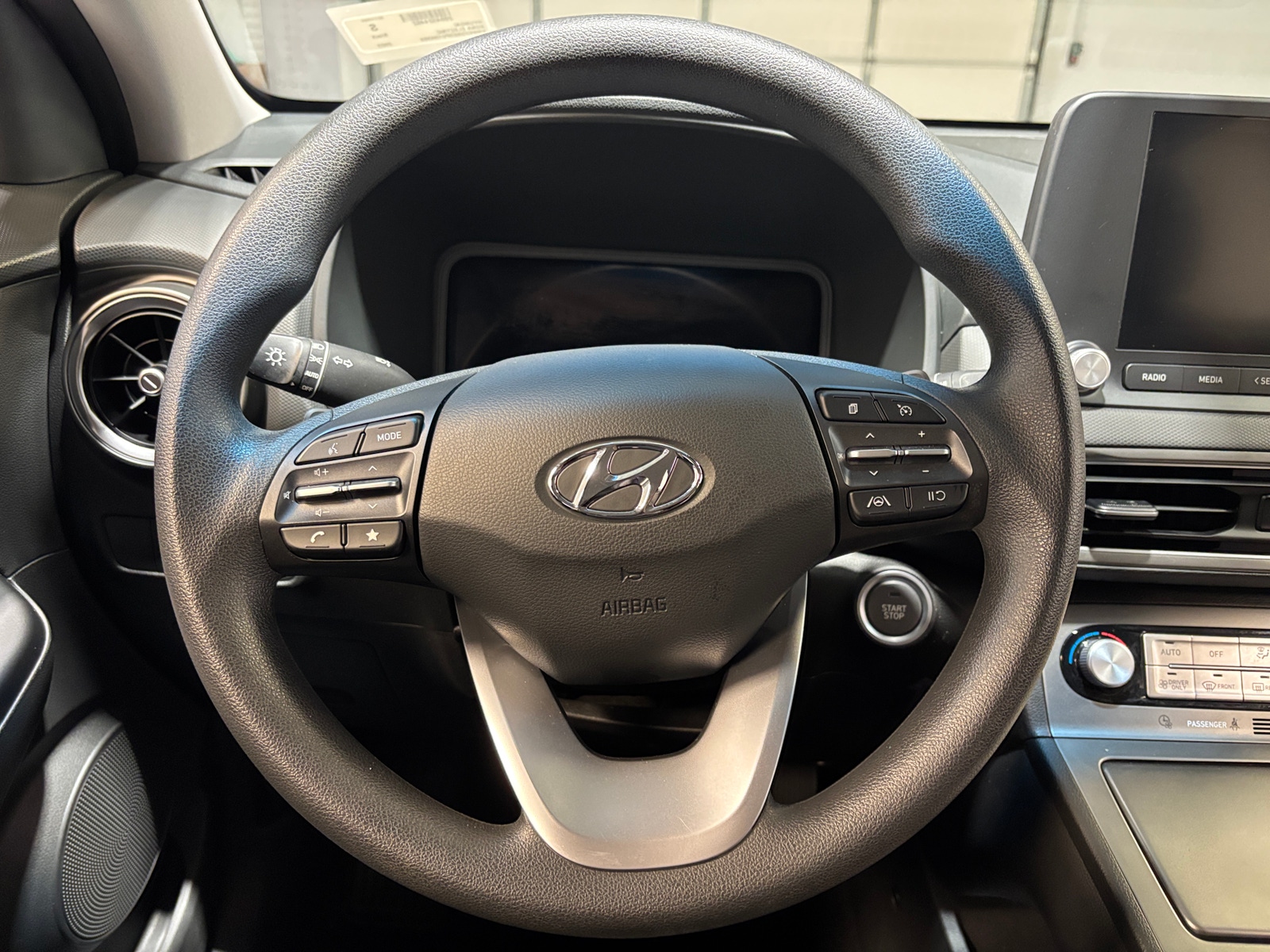 Thumbnail: 2023 Hyundai Kona - 5