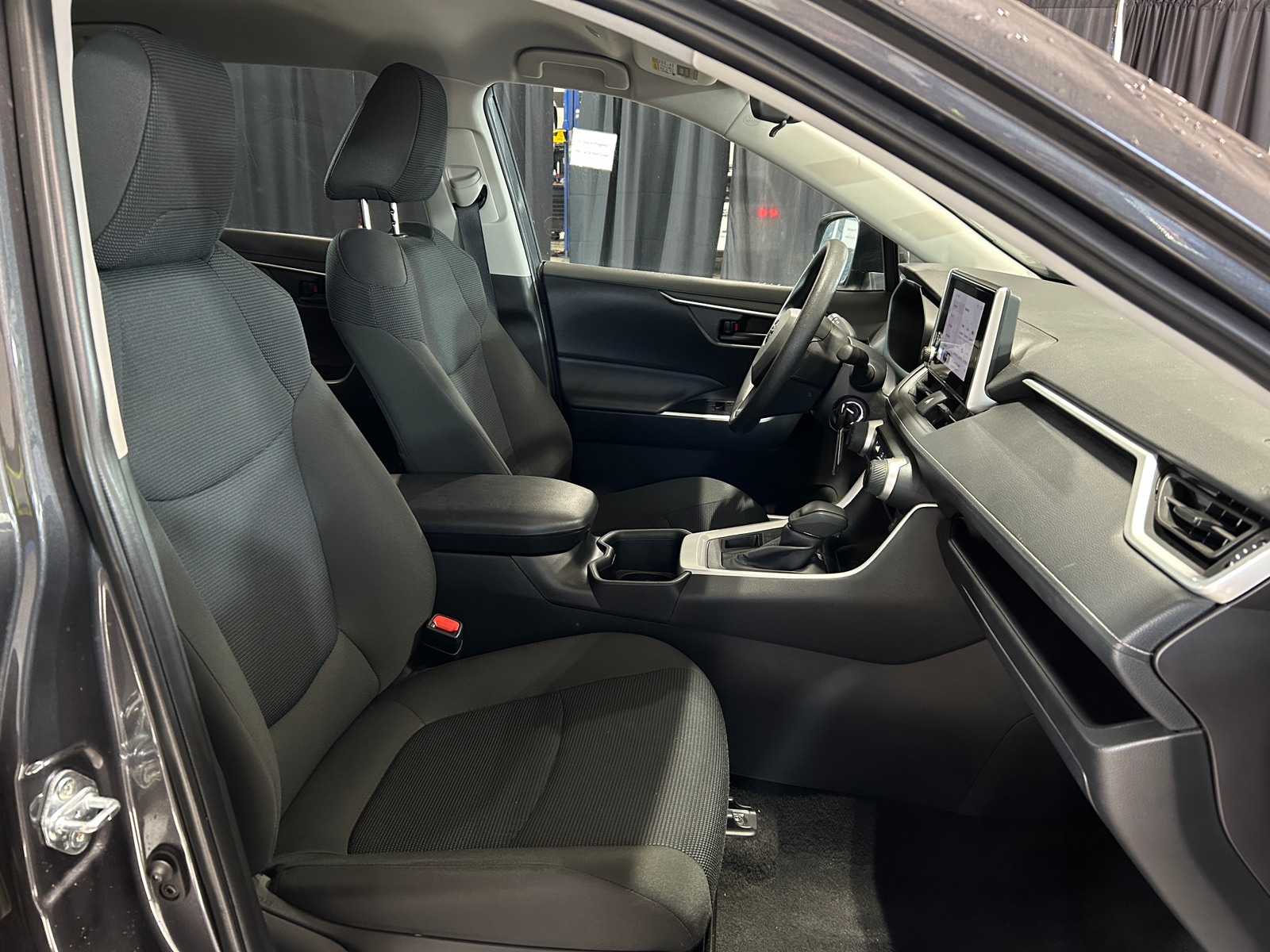 Thumbnail: 2025 Toyota RAV4 - 2