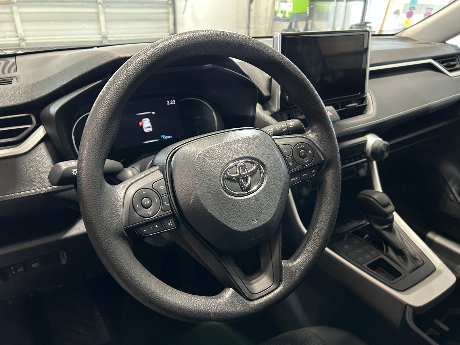 Thumbnail: 2025 Toyota RAV4 - 5