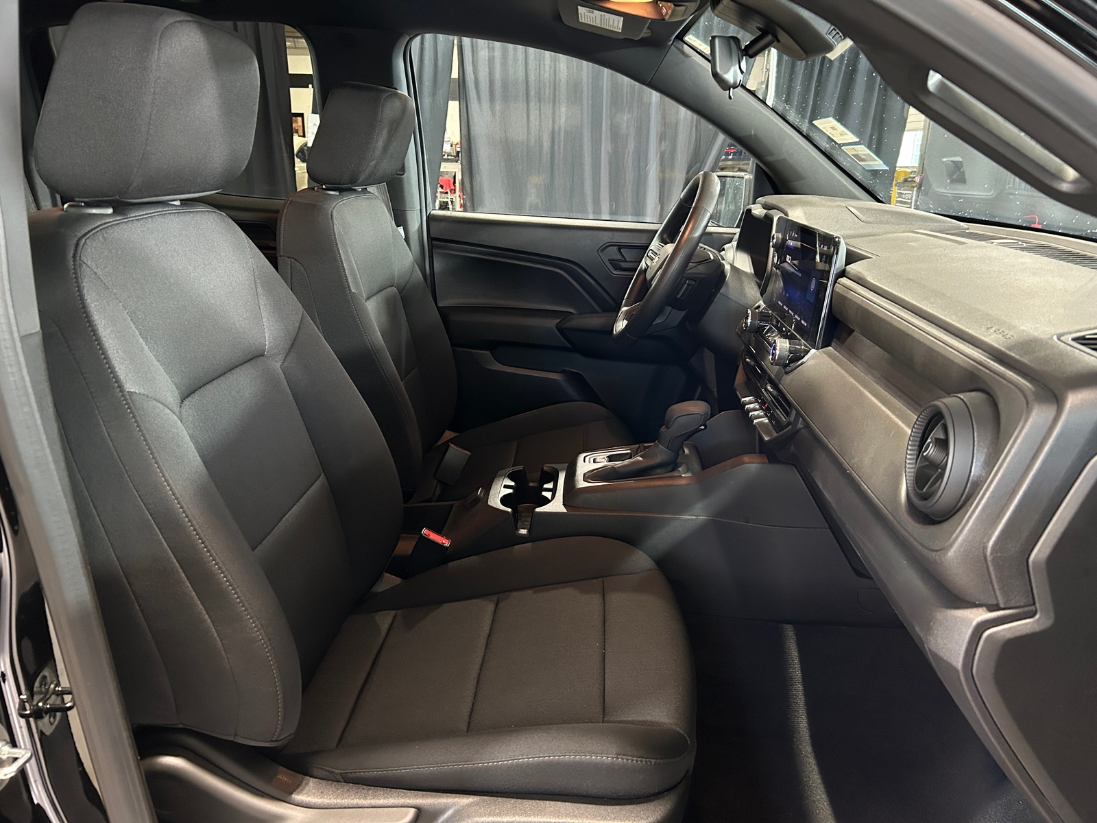 Thumbnail: 2024 Chevrolet Colorado - 2