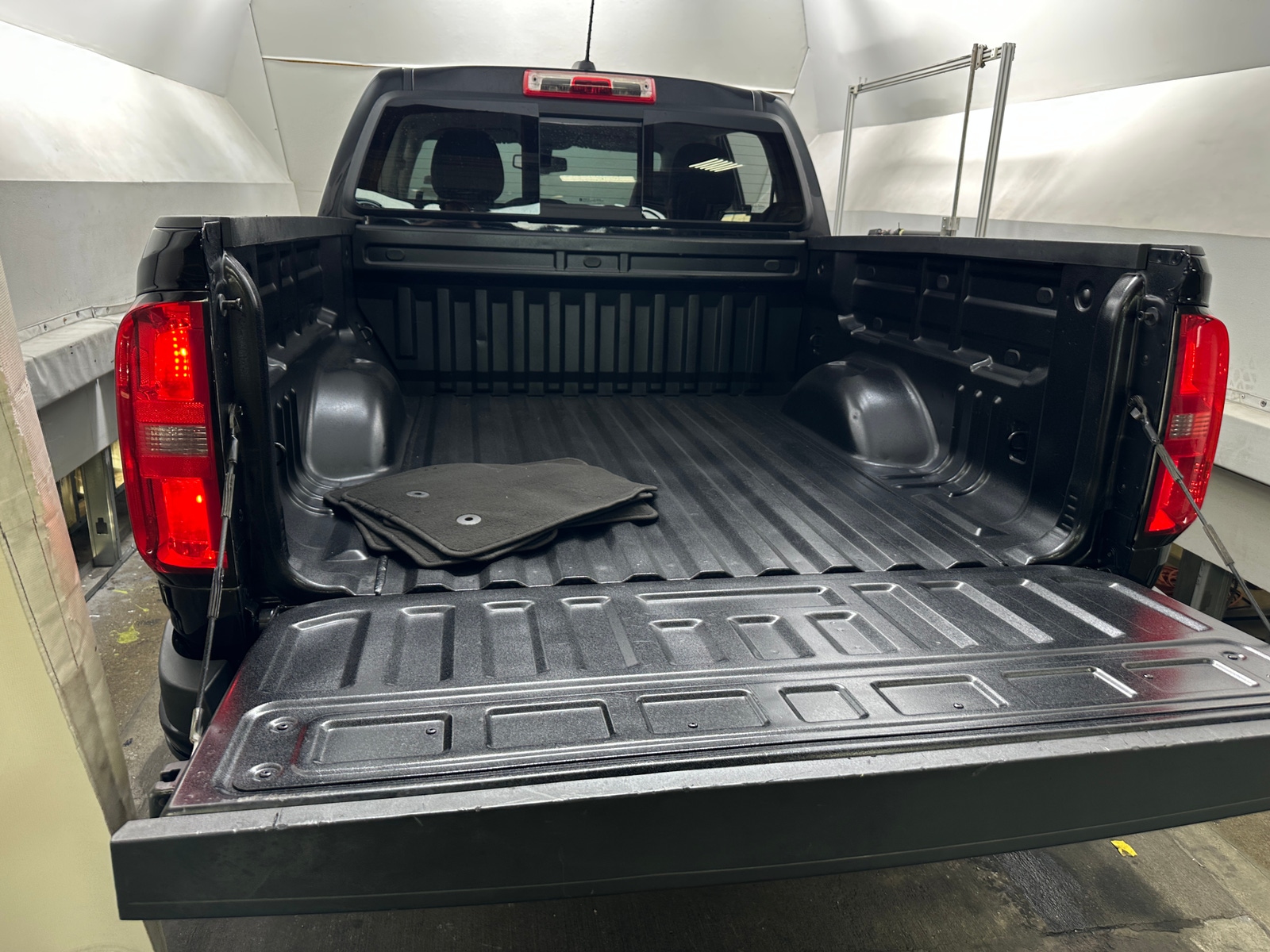 Thumbnail: 2016 Chevrolet Colorado - 6