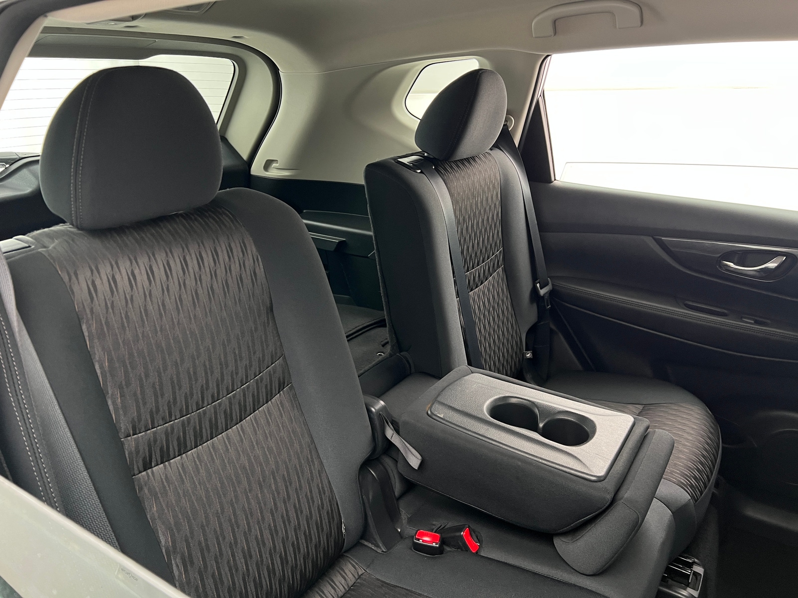 Thumbnail: 2018 Nissan Rogue - 6