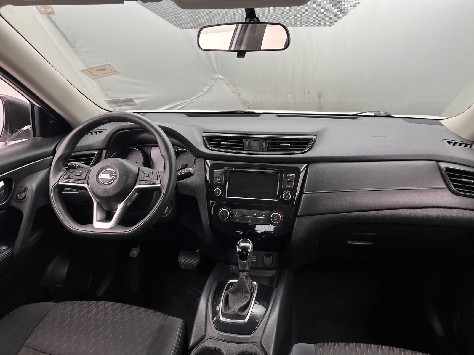 Thumbnail: 2018 Nissan Rogue - 3