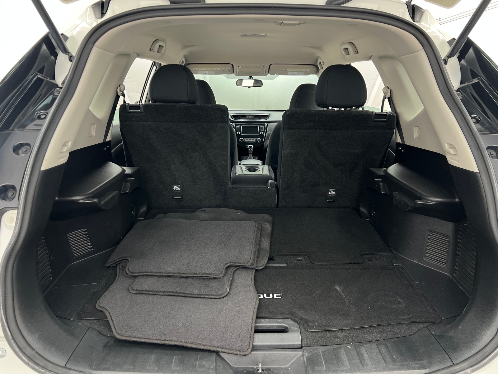 Thumbnail: 2018 Nissan Rogue - 7