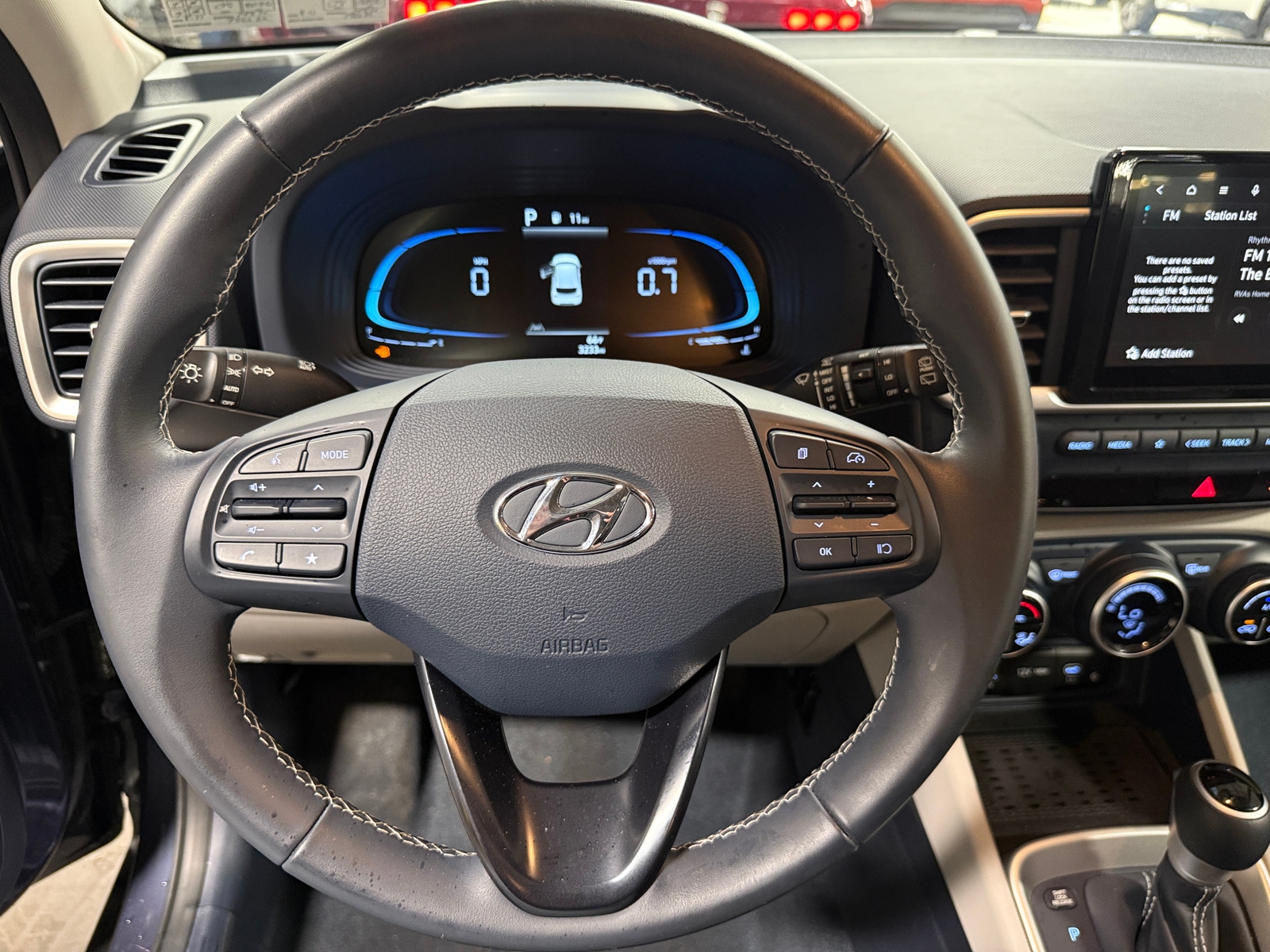 Thumbnail: 2025 Hyundai Venue - 4