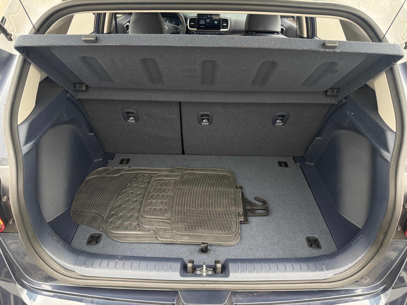 Thumbnail: 2025 Hyundai Venue - 6