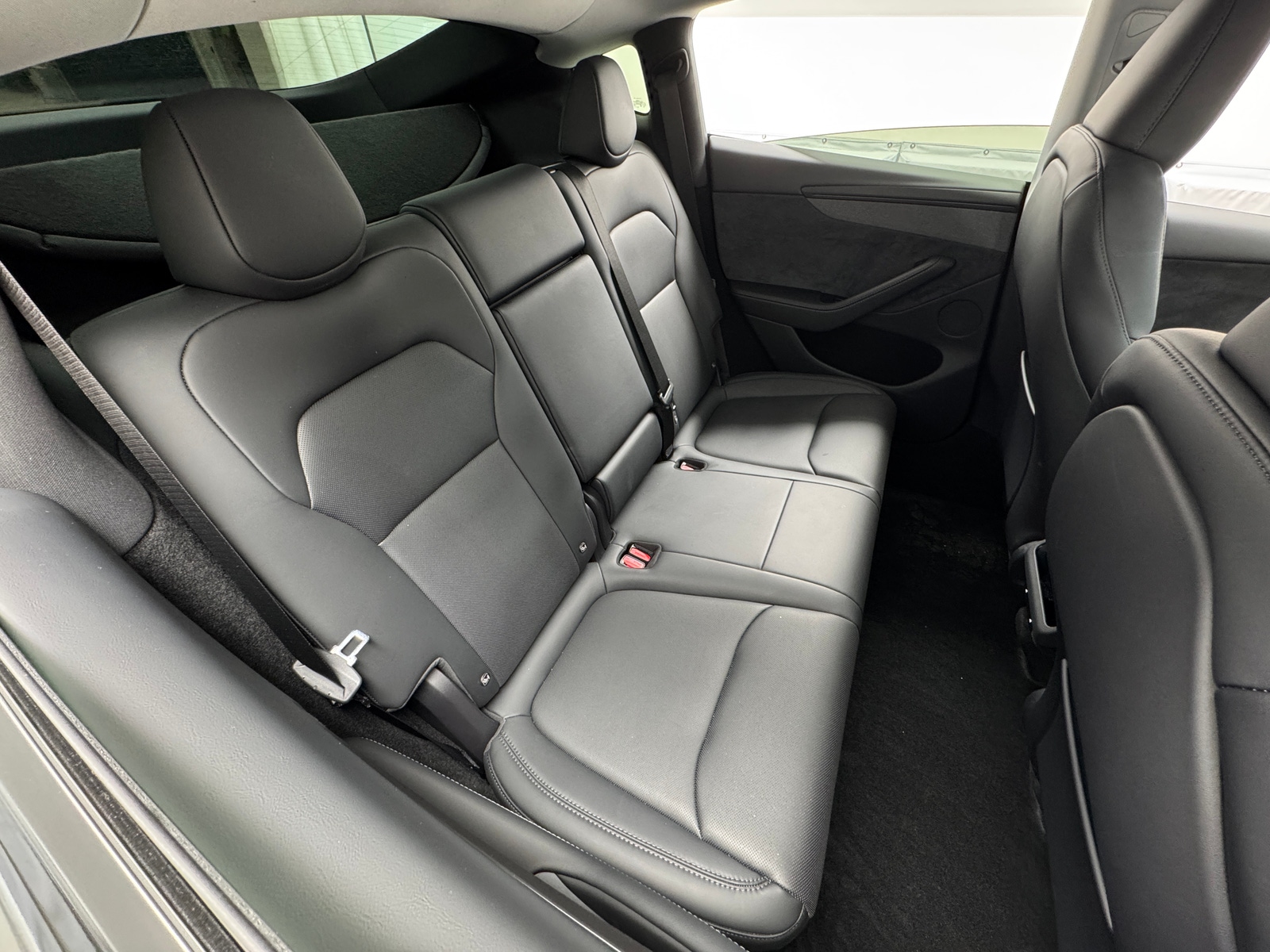 Thumbnail: 2026 Tesla Model Y - 4