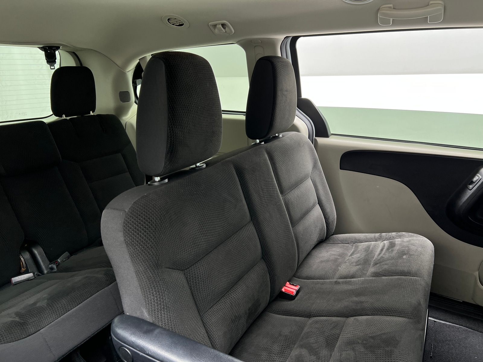 Thumbnail: 2017 Dodge Grand Caravan - 6