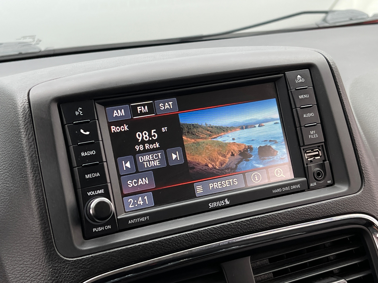 Thumbnail: 2017 Dodge Grand Caravan - 4