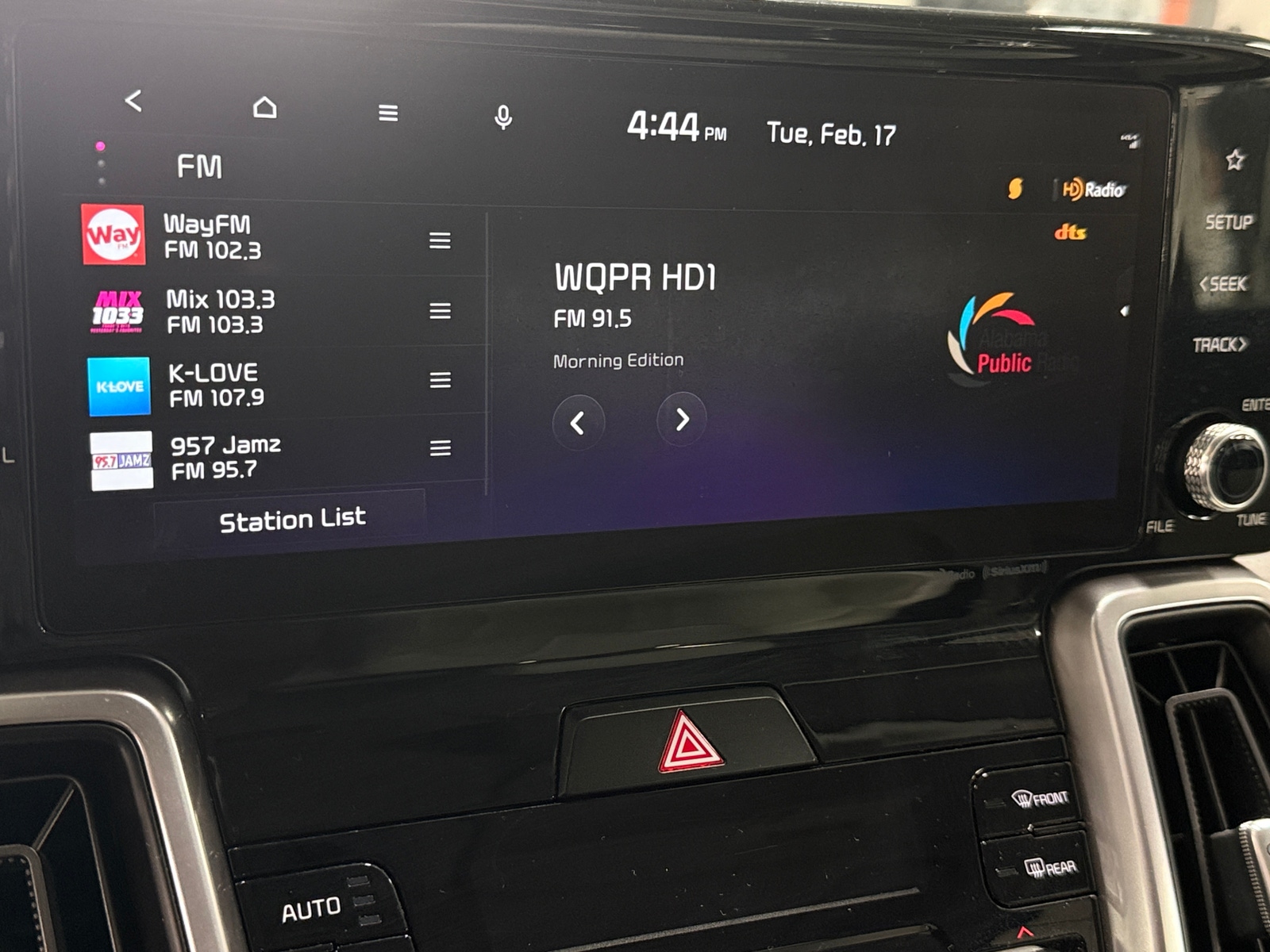 Thumbnail: 2023 Kia Sorento - 3