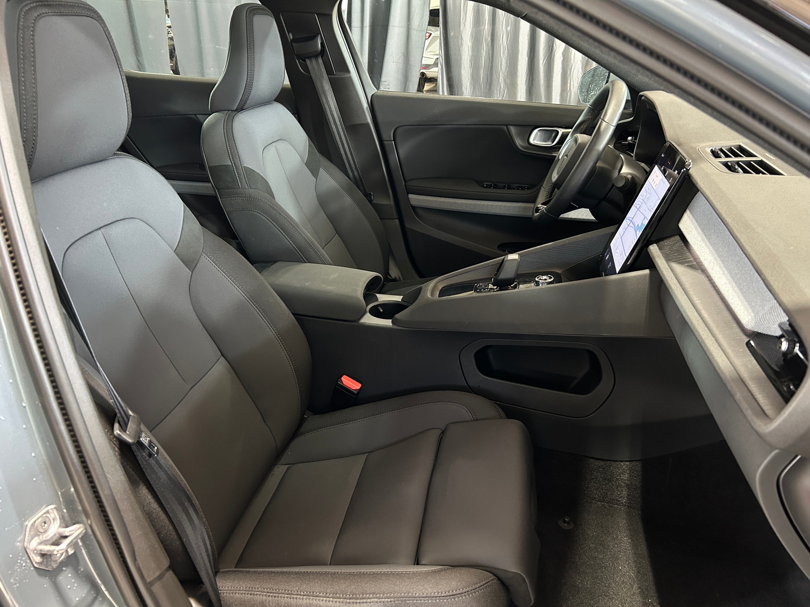 Thumbnail: 2022 Polestar 2 - 2