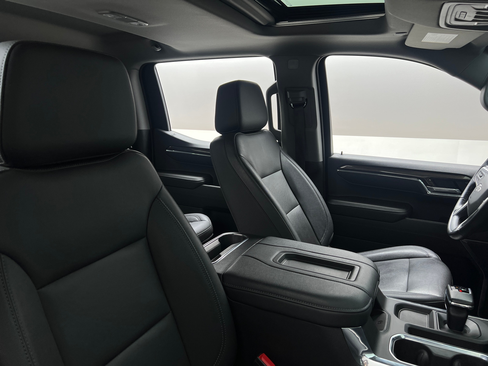 Thumbnail: 2022 Chevrolet Silverado 1500 - 2