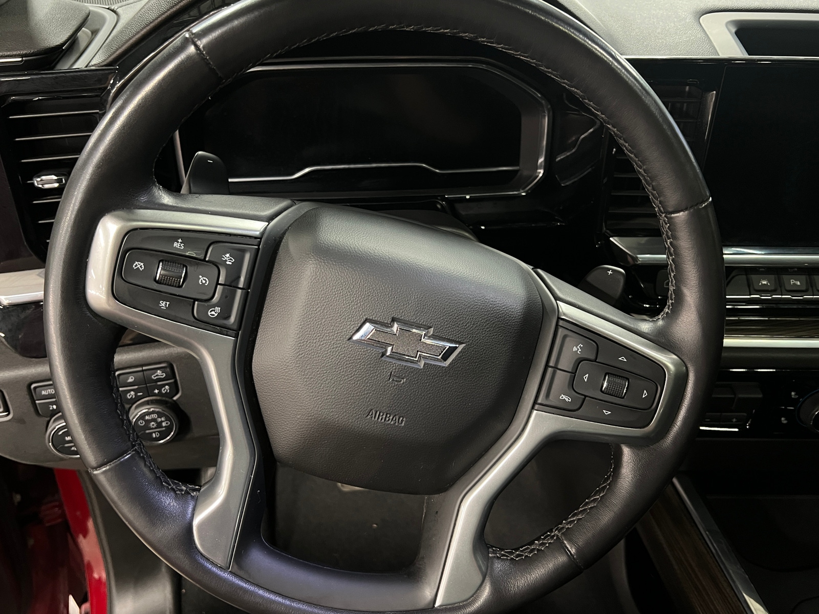 Thumbnail: 2022 Chevrolet Silverado 1500 - 5